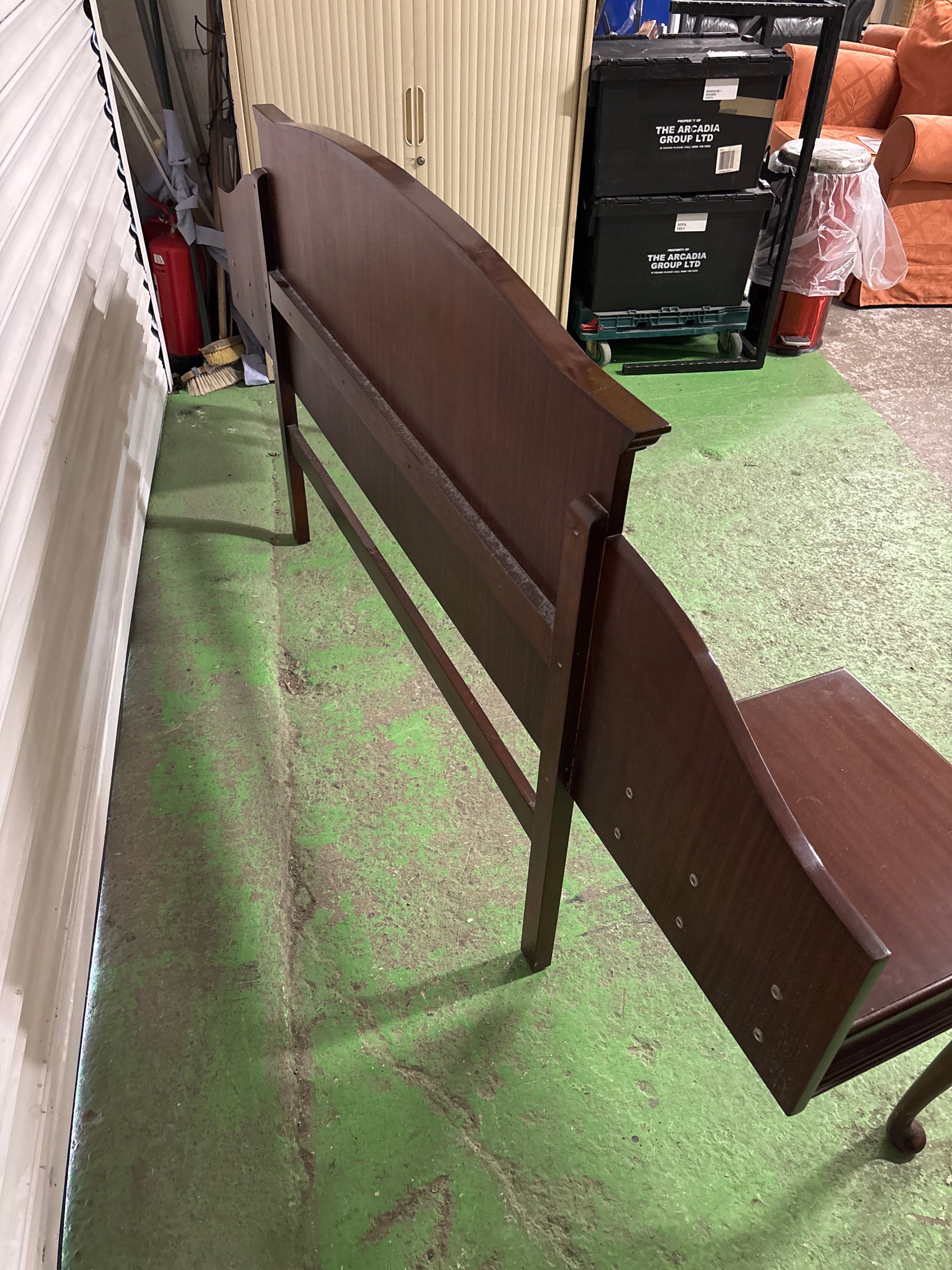 Ornate Mahogany 4 ft 6 headboard with lockers