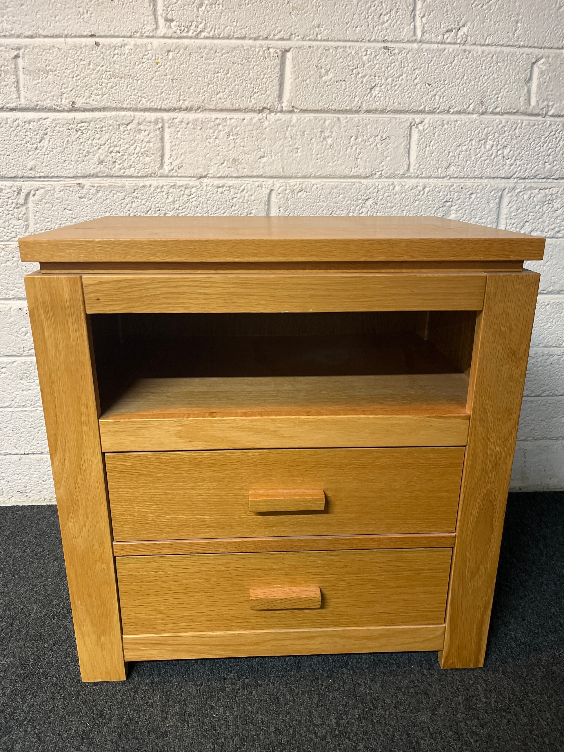 Solid oak 2 drawer 1 shelf bedside locker (H 64 x W 60 x D 43 cm)  2225