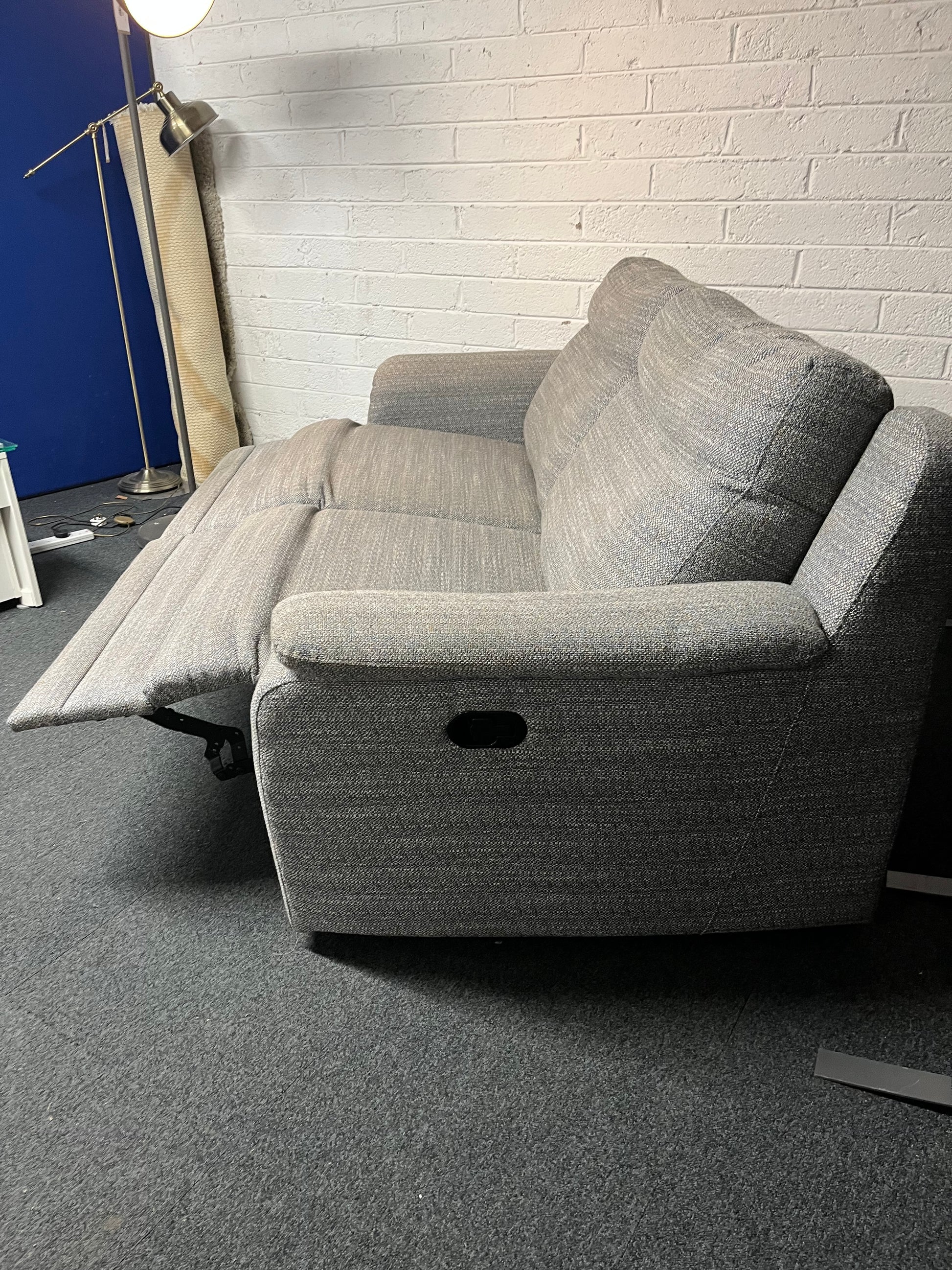 Large 3 seater grey mix fabric RECLINER sofa 2225