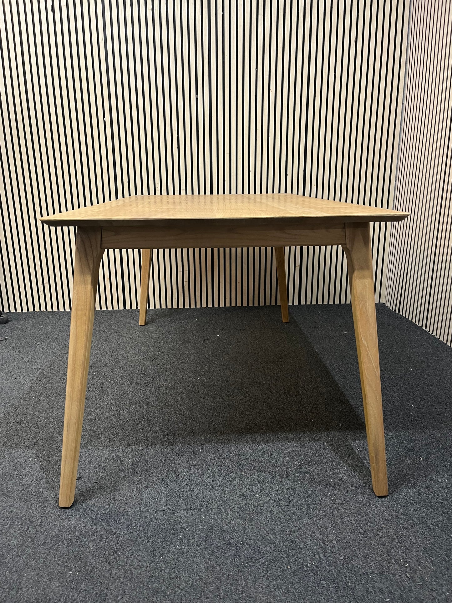 Natural oak large extendable dining table with oak legs (W 160 x D 89 cm)
 43540