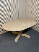 Limed oak circular extendable dining table with coloumn base (diameter 120 cm + 45 cm extension)  44800