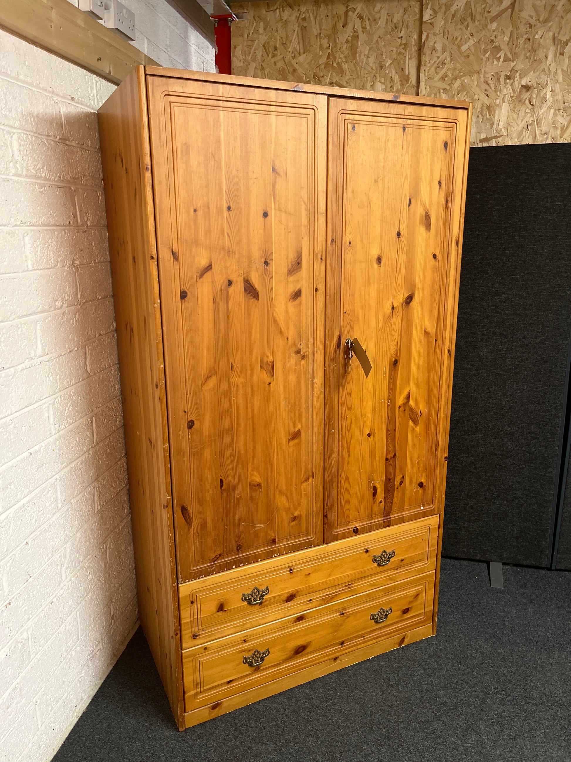 Pine 2 door wardrobe with 2 base drawers (H 187 x W 100 x D 59 cm) 2225