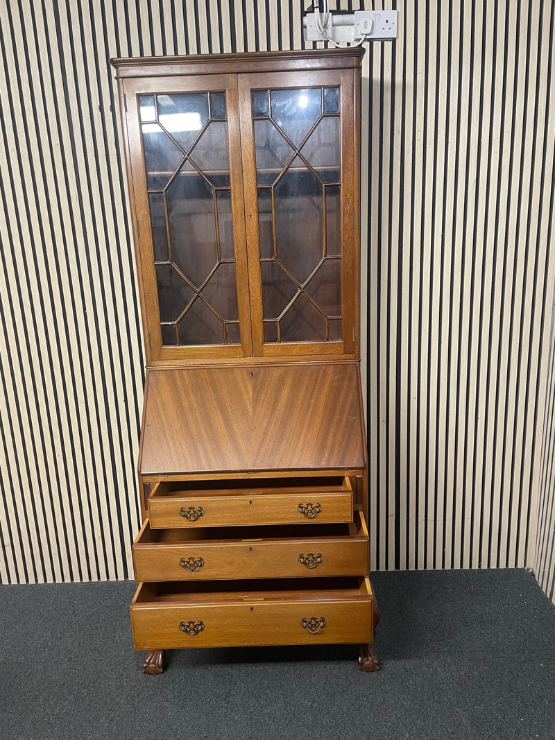 Traditional wooden bureau with glazed display top and three drawers, height 200 cm, width 82 cm, depth 47 cm  44791