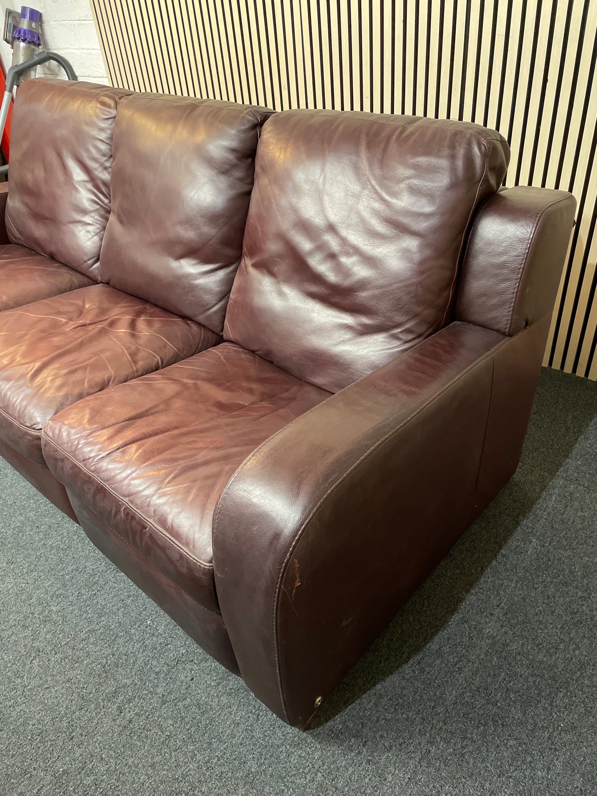 Large 3 seater soft dark brown leather recliner sofa 220Wx97D 3126