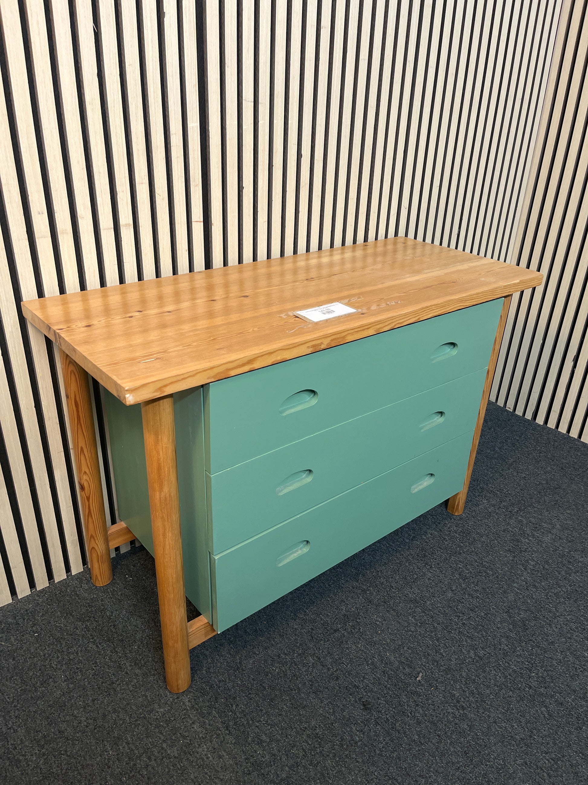 Solid Pine teal painted 3 drawer chest of drawers (H 68 x W 101 x  D 43 cm) 43406