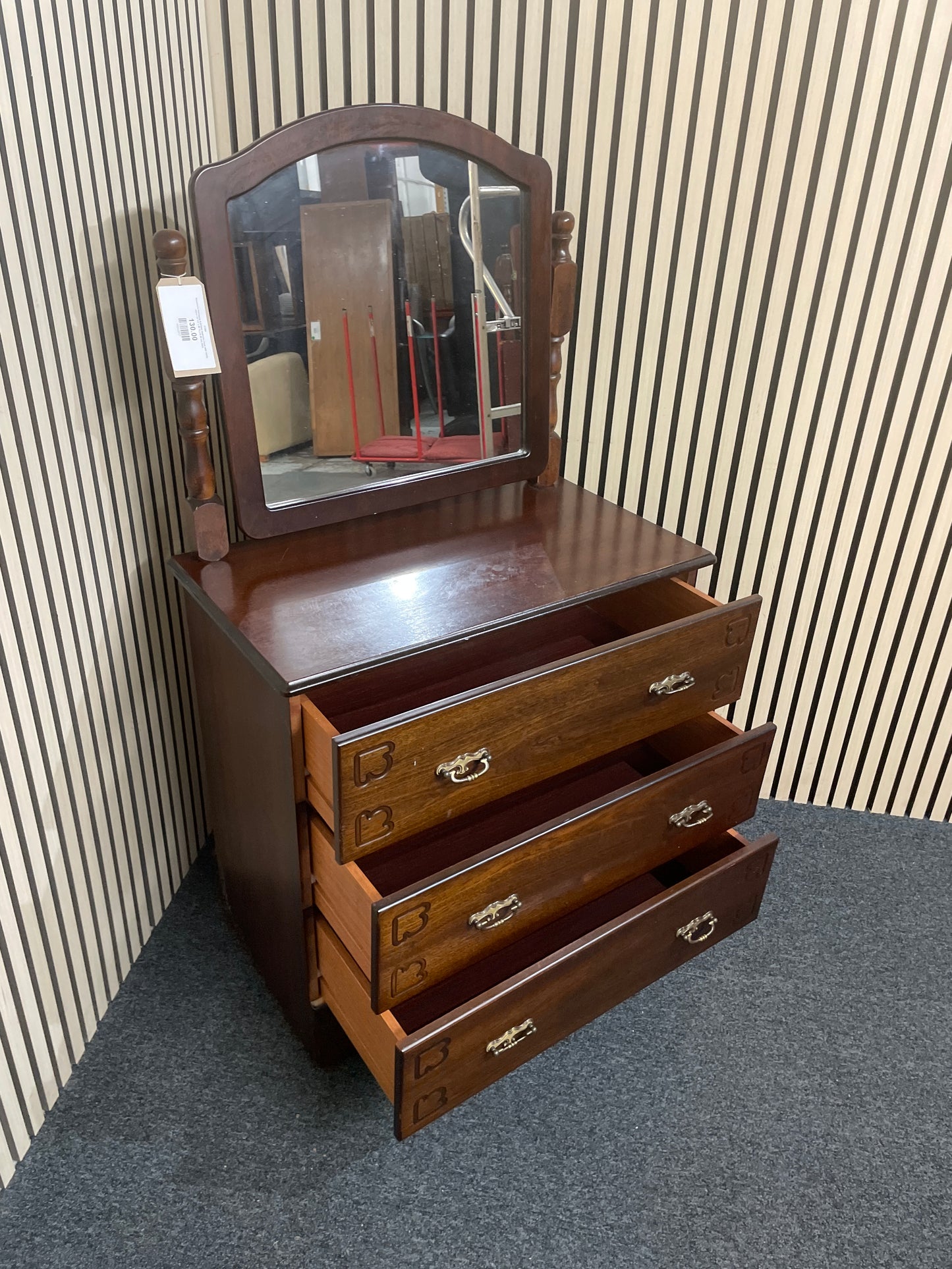 Rossmore mahogany 4 drawer bedroom chest with vanity mirror (H 137 x W 74 x D 40 cm) 2425