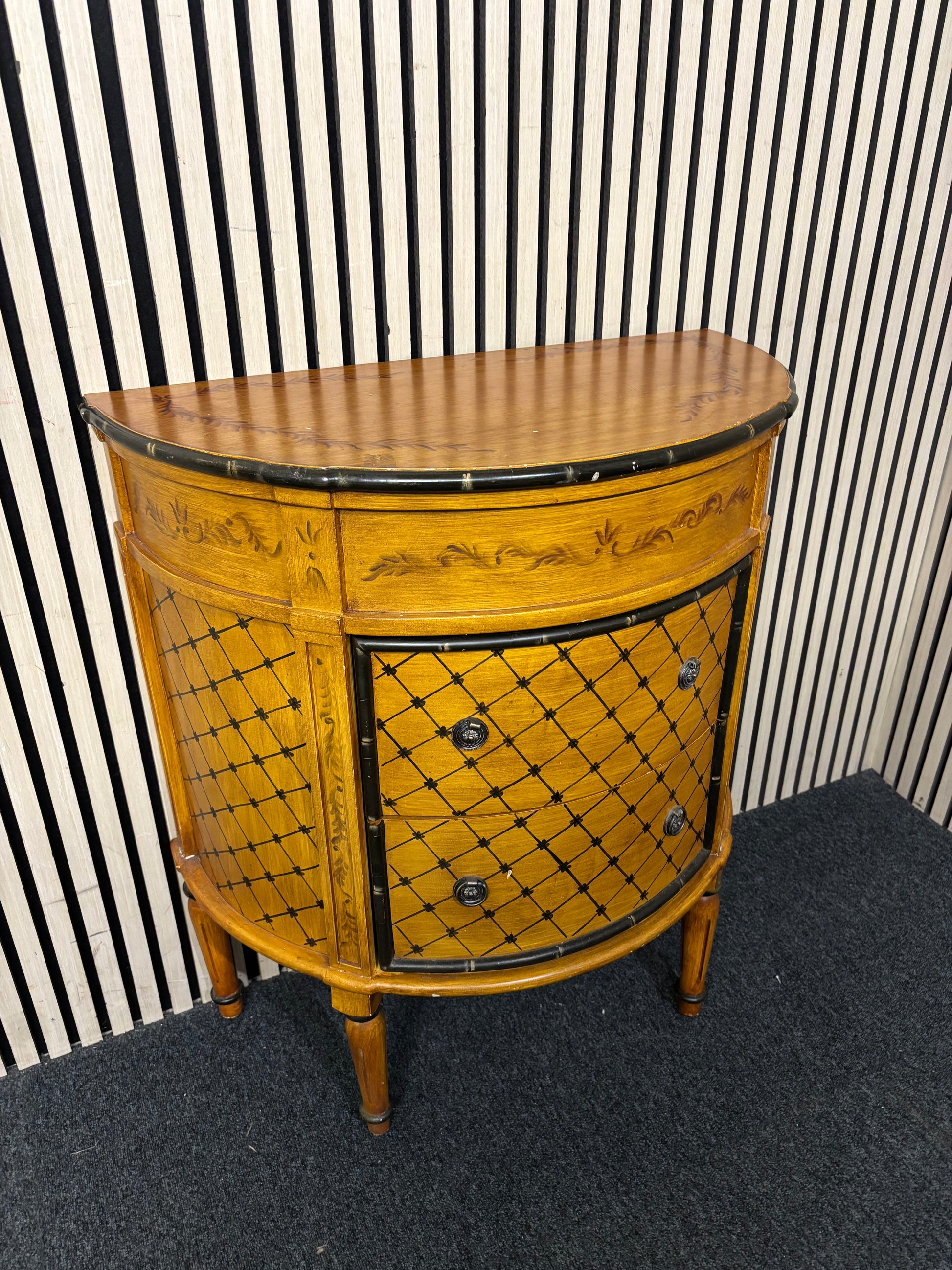 Ornate bow fronted pine 2 drawer cabinet with ornate design (H 87 x W 77 x D 40 cm) 43618