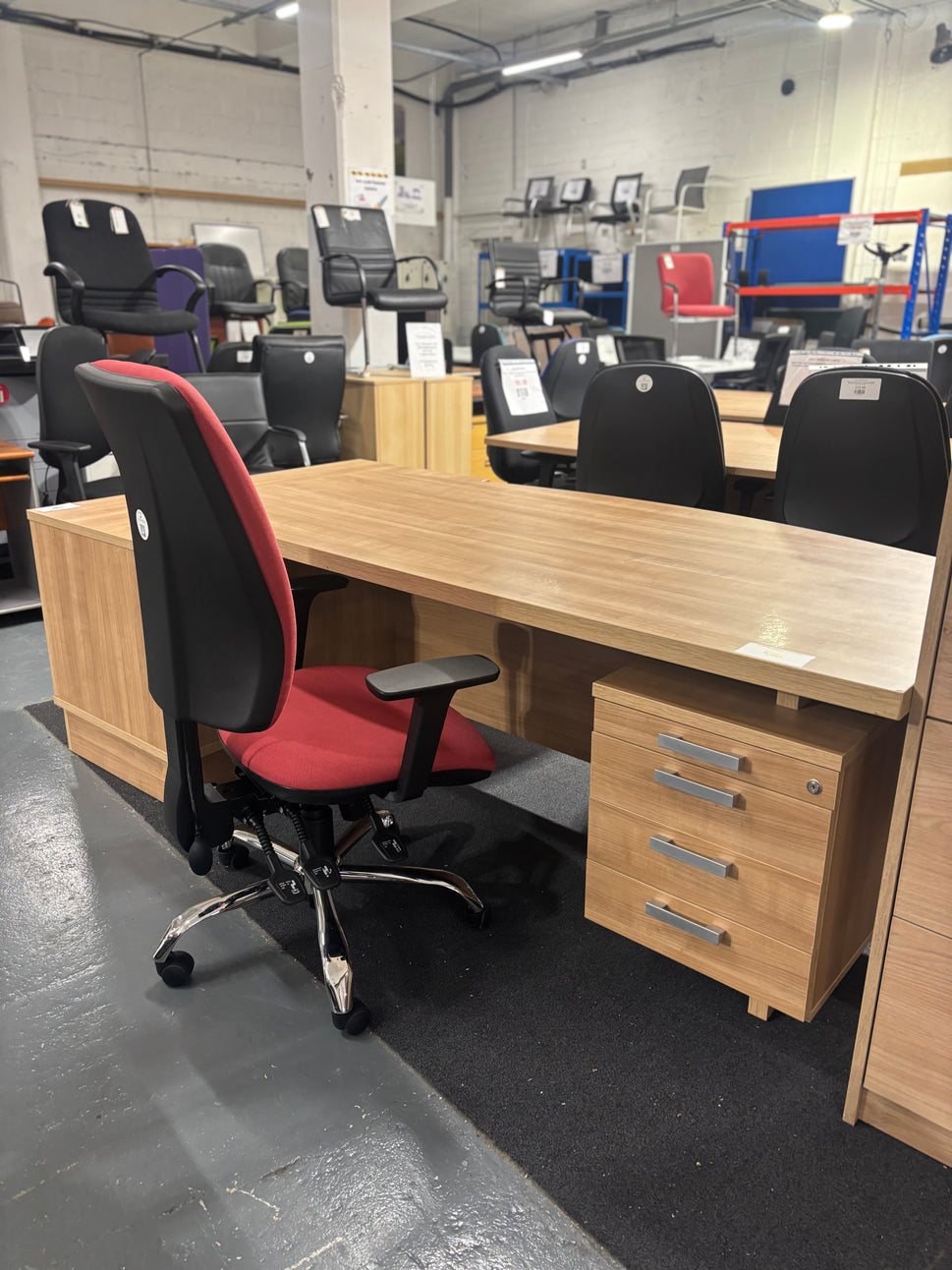 Executive Managers Desk With Matching Pedestal & Storage Unit