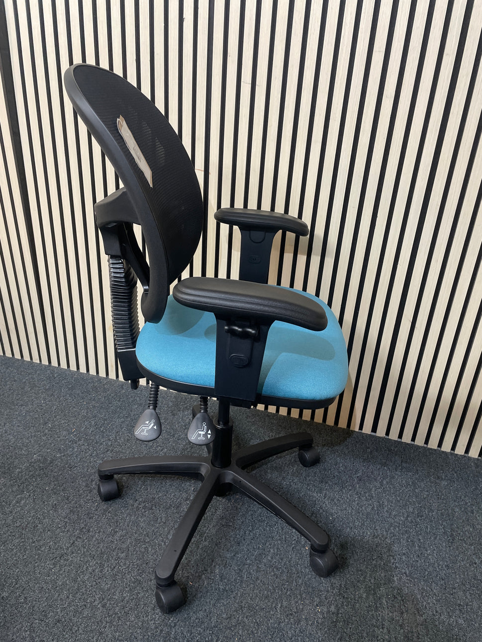 low mesh back jota with height adjustable arms, 2 levers - aquamarine TEAL fabric seat