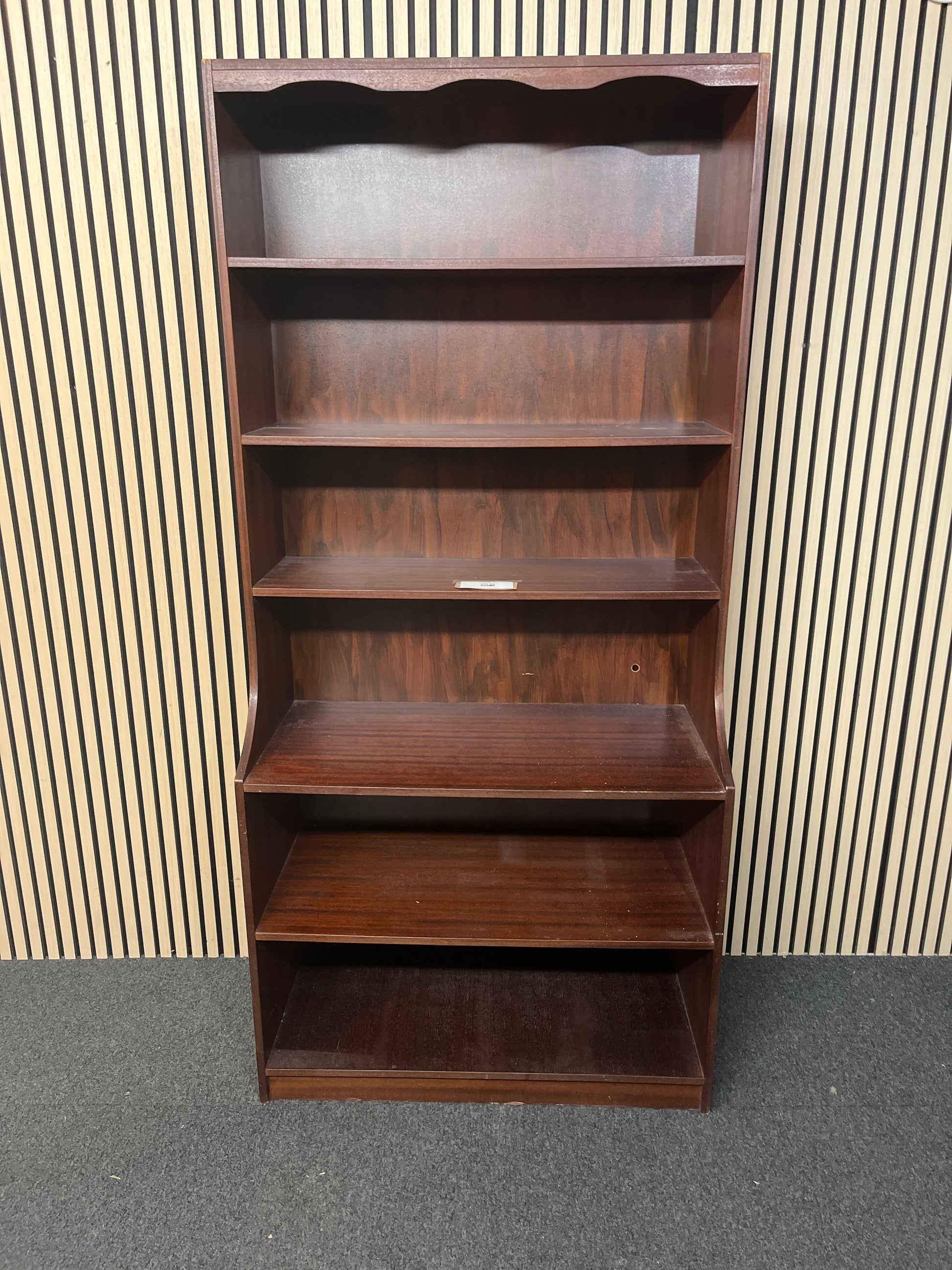 Tall dark wood stained open bookcase (H 194 x W 92 x D 50 cm) 2425