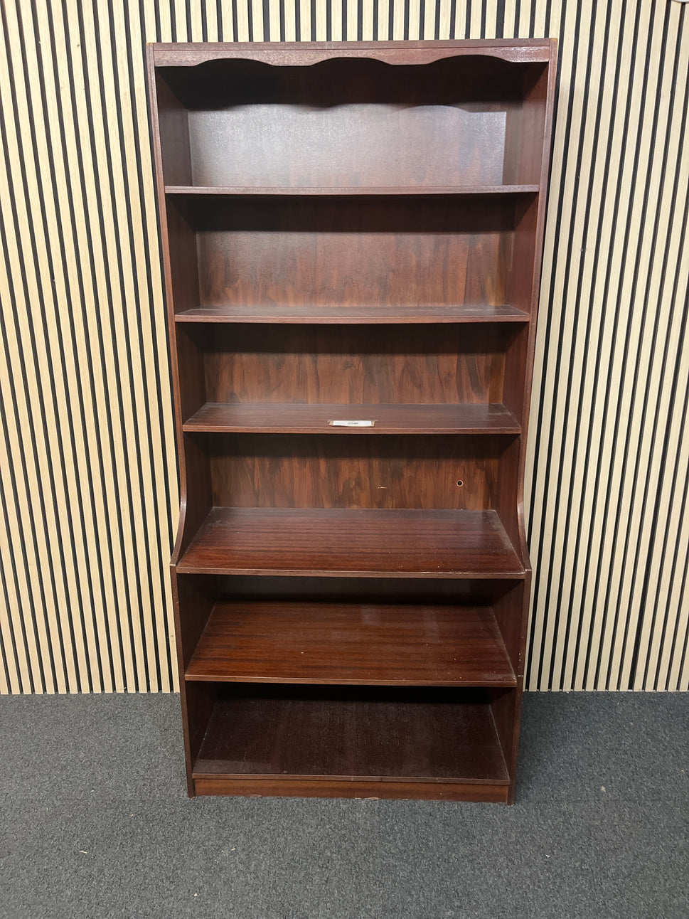 Tall dark wood stained open bookcase (H 194 x W 92 x D 50 cm) 2425