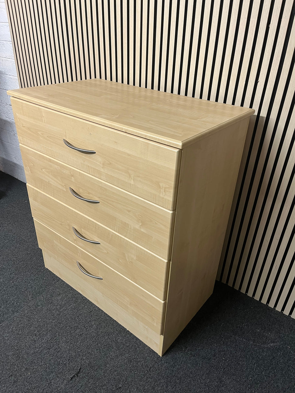 Beech laminate 4 drawer chest of drawers  (H 105 x W 92 x D 54 cm) 2325