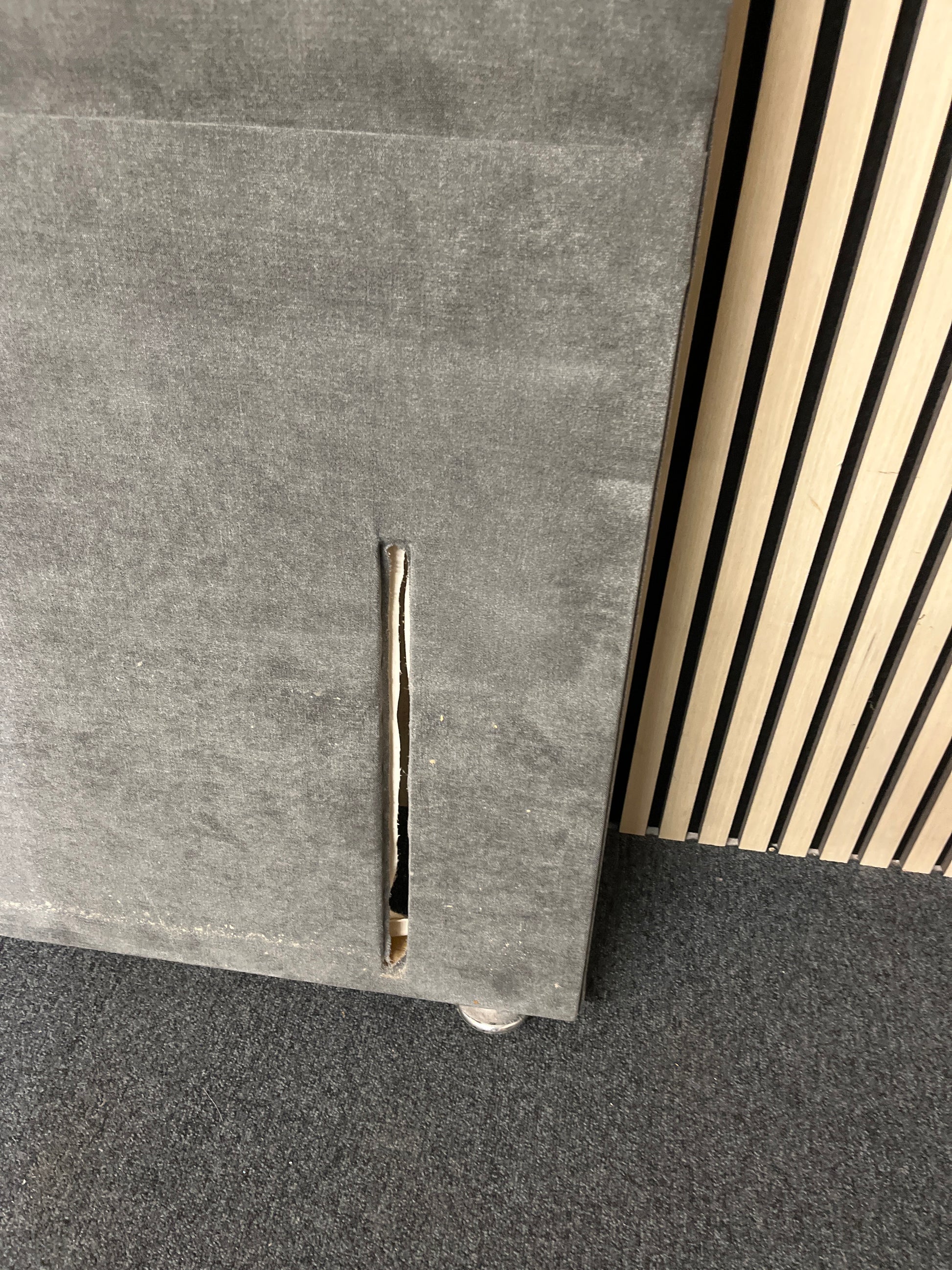 4ft 6 high end grey fabric headboard 3325