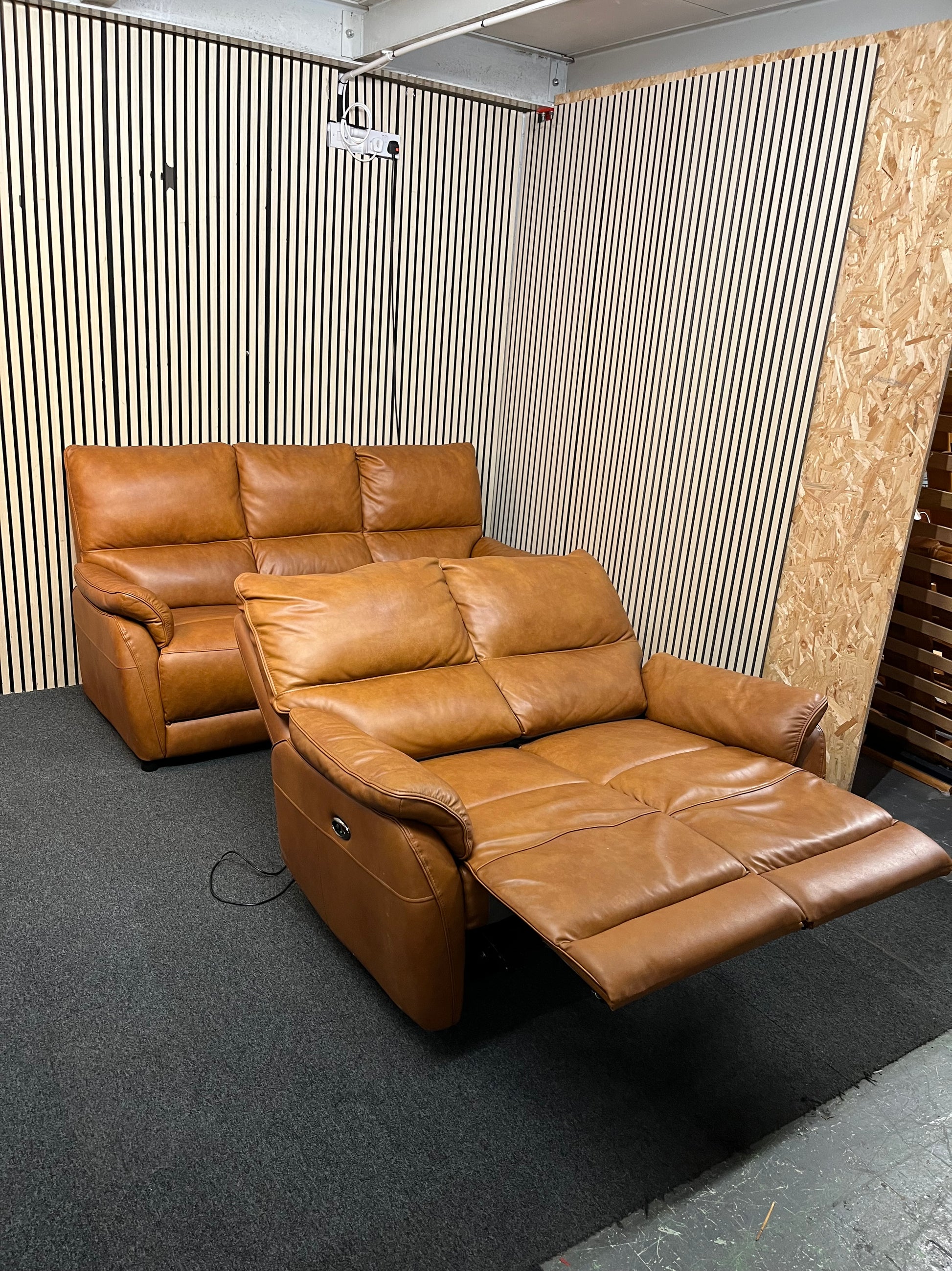 3 seater plus 2 seater electric tan leather sofa suite (widths190, 140 cm) 43464