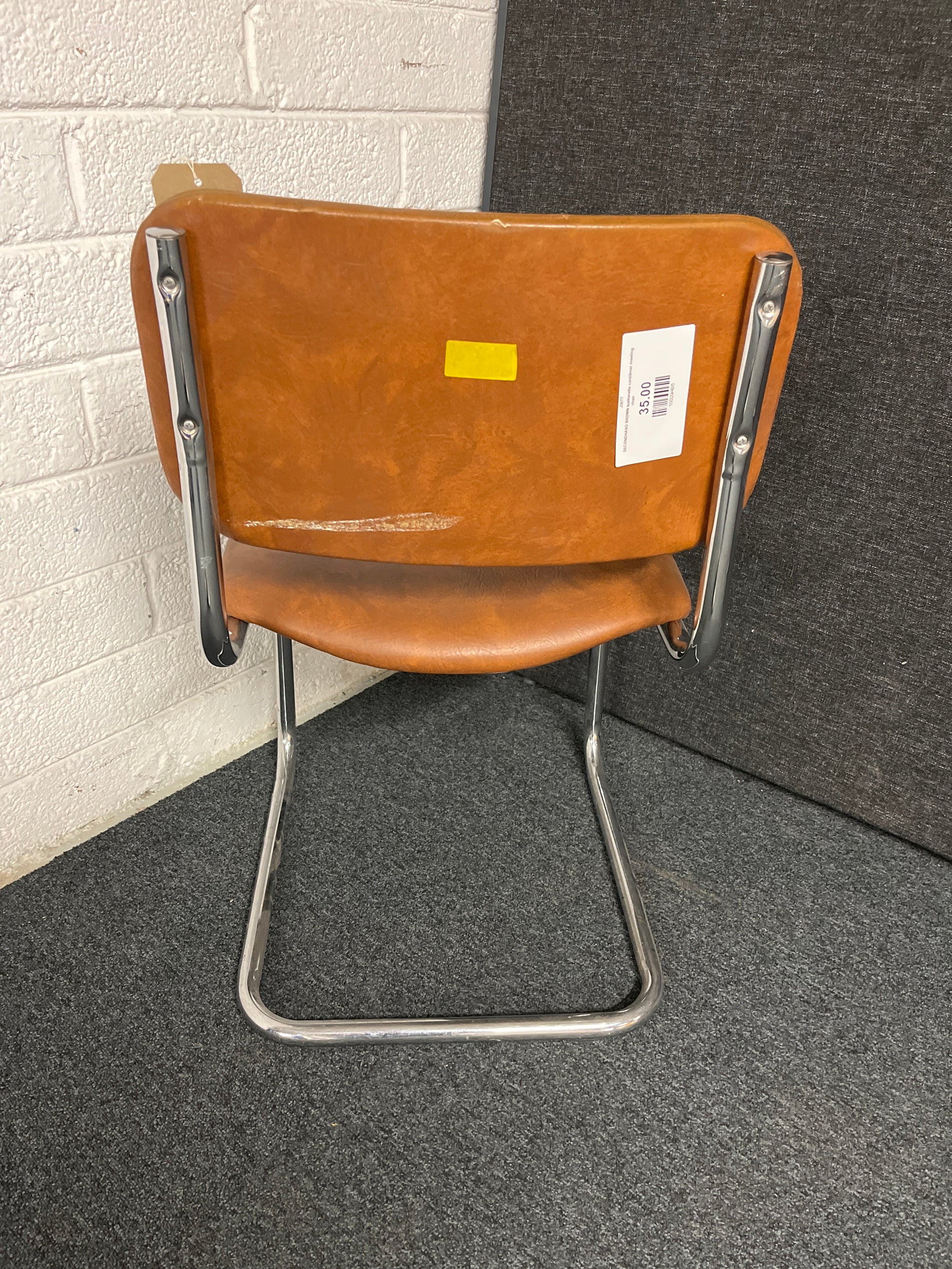 SECONDHAND BROWN leatherette cantilever meeting chair