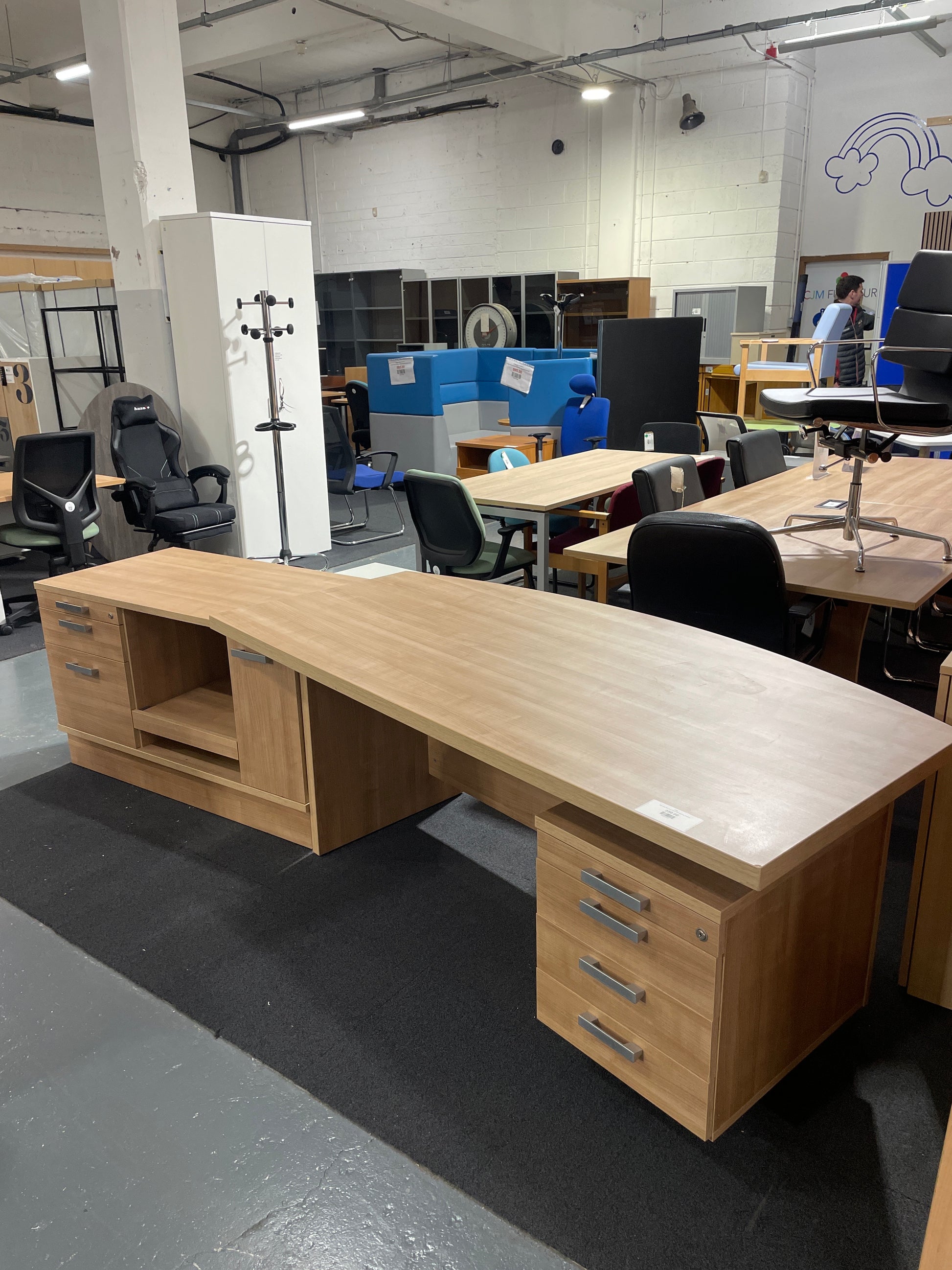 American Oak Executive Manager Desk With Matching Print/Storage Unit