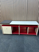 White and red sliding door storage unit (H 55 x W 160 x D 40 cm)