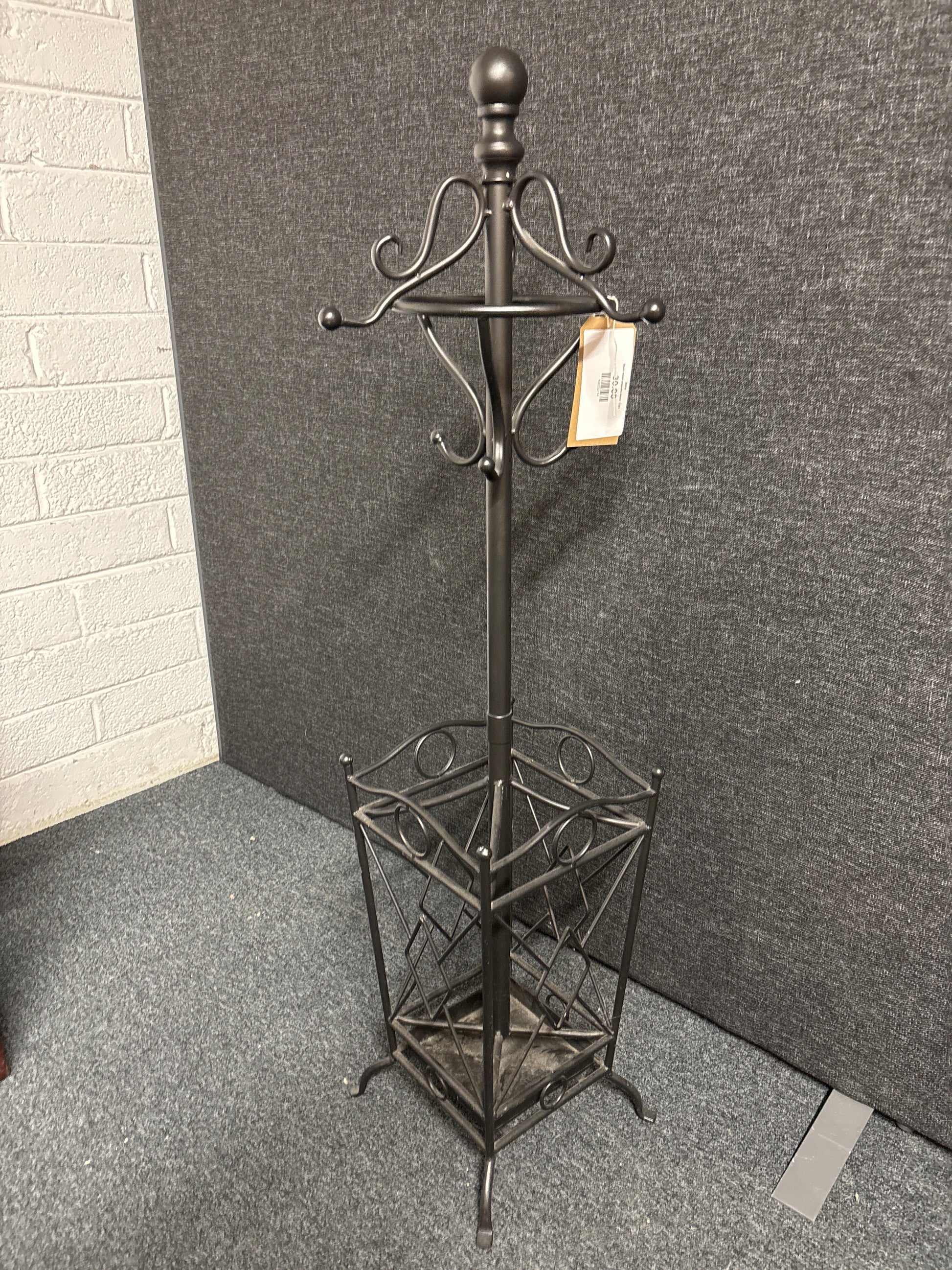 Black metal umbrella stand  1225
