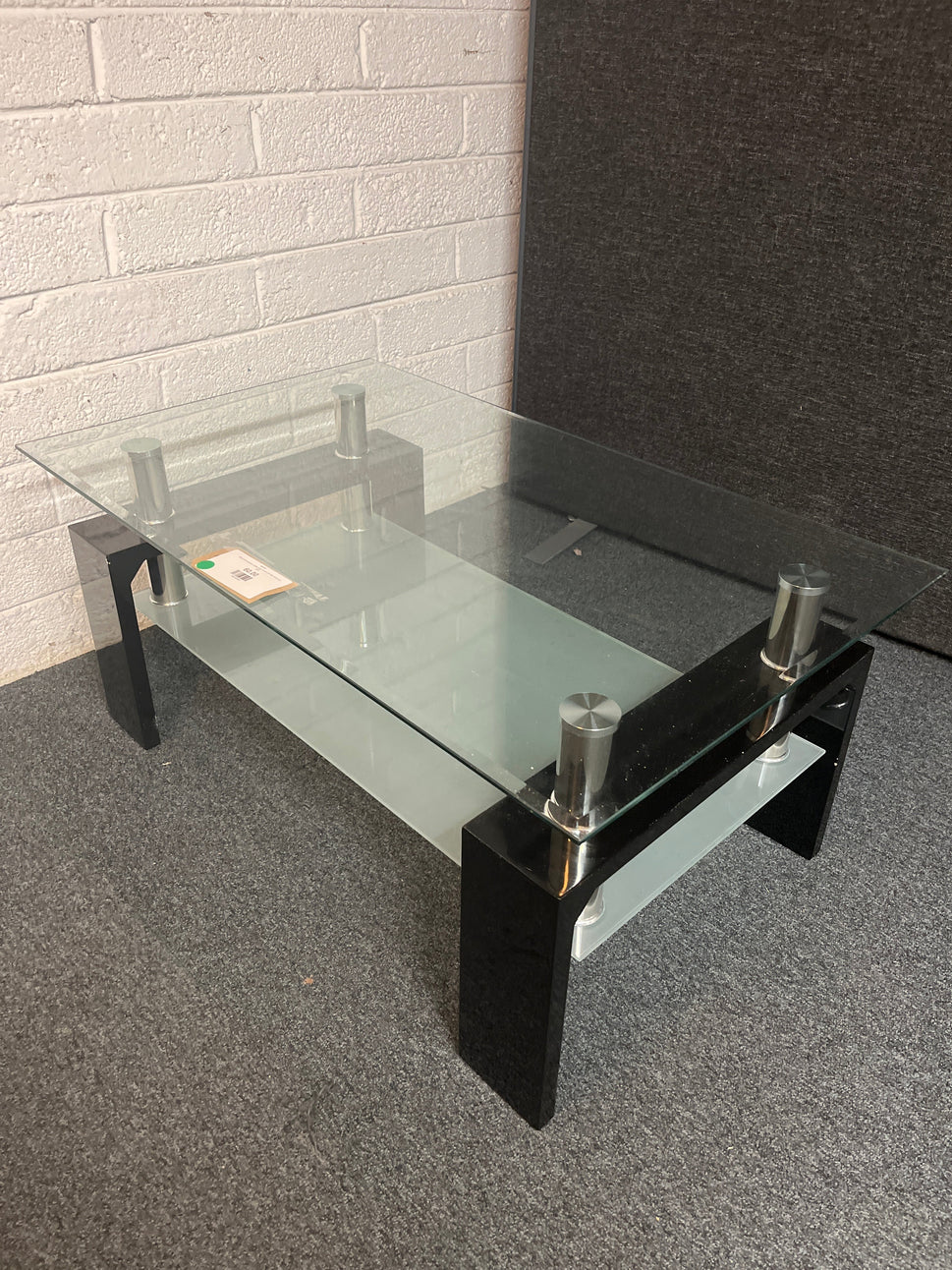 Black framed glass coffee table  (H 43 x W 100 x D 43 cm) 2225