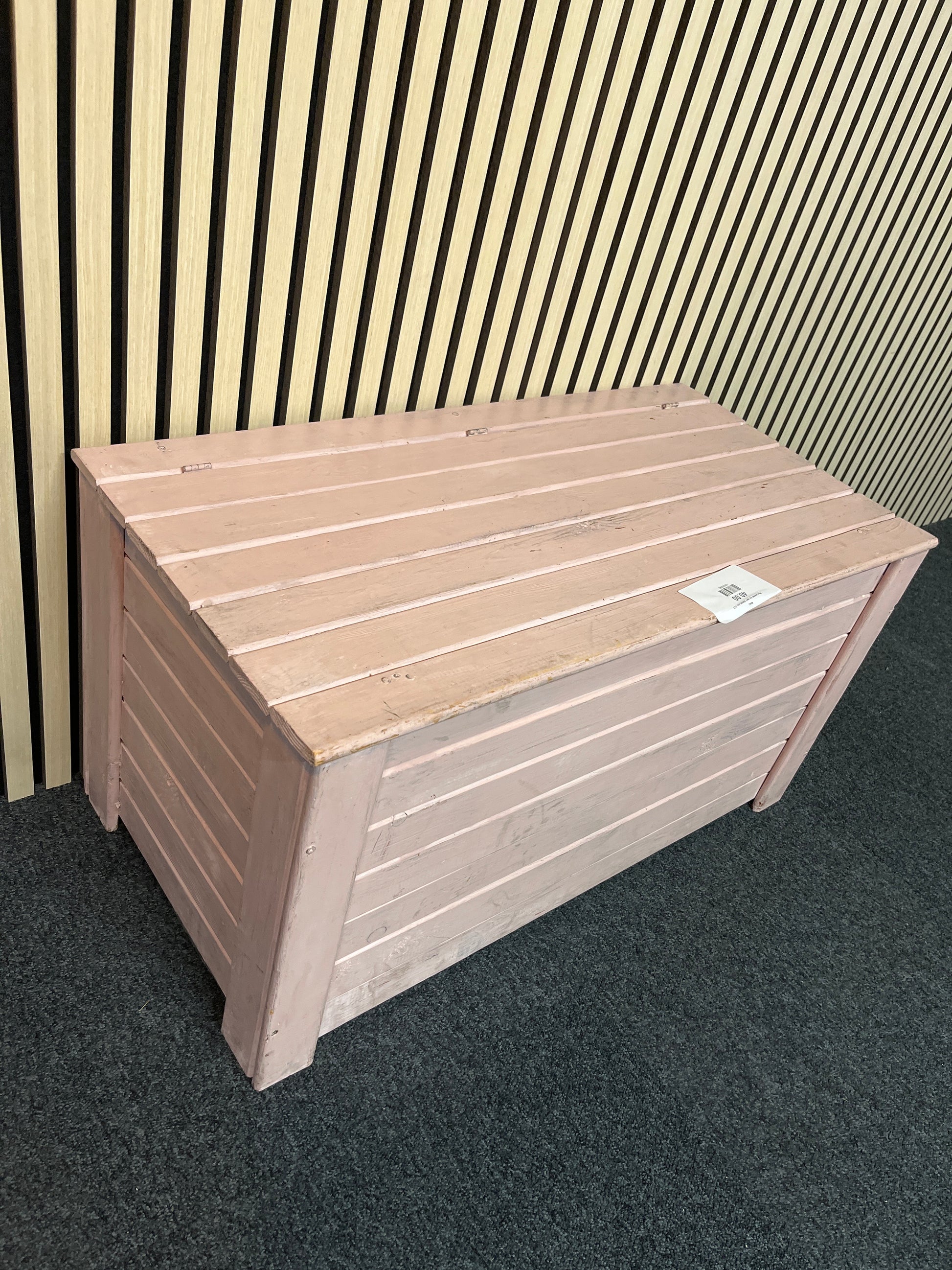 Pine painted top open blanket box 1325
