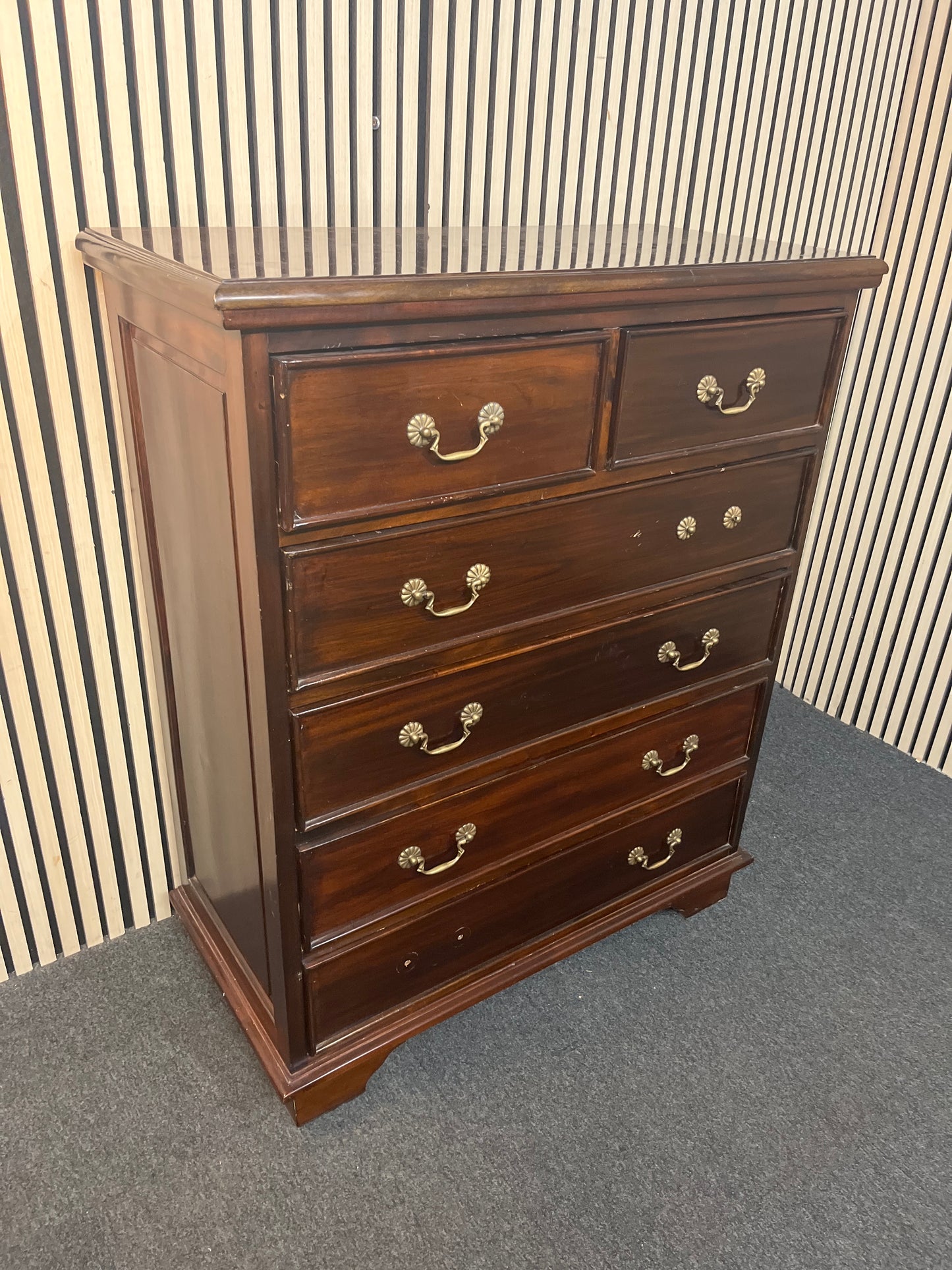 Solid Mahogany chest of drawers 4+2 (H 120 x W 100 x D 49 cm) 43823
