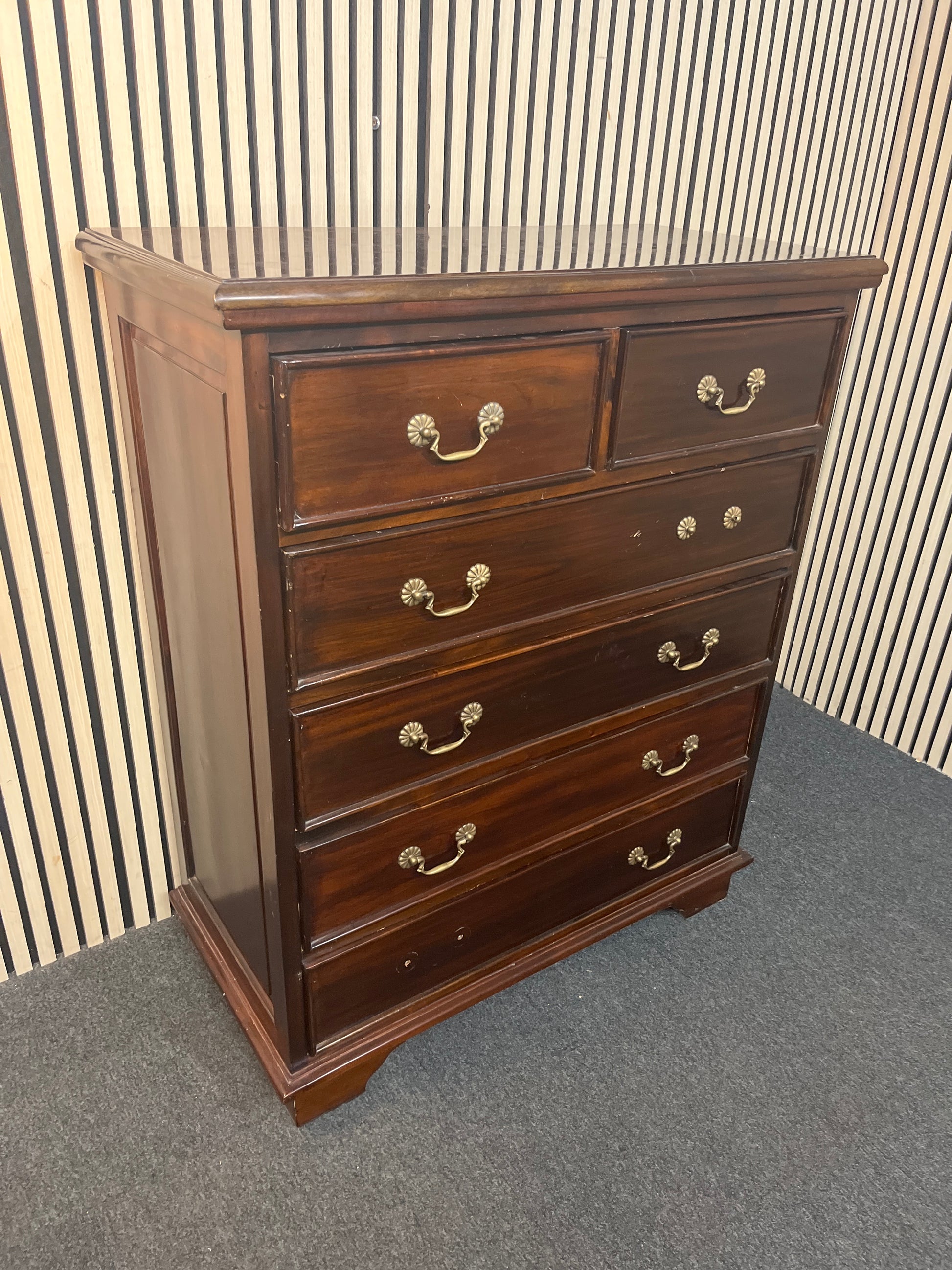 Solid Mahogany chest of drawers 4+2 (H 120 x W 100 x D 49 cm) 43823
