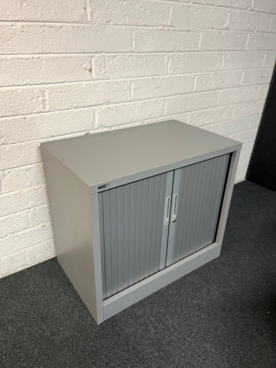 SECONDHAND Small GO grey tambour unit with shelf (H 700 x W 800 x D 490 mm)