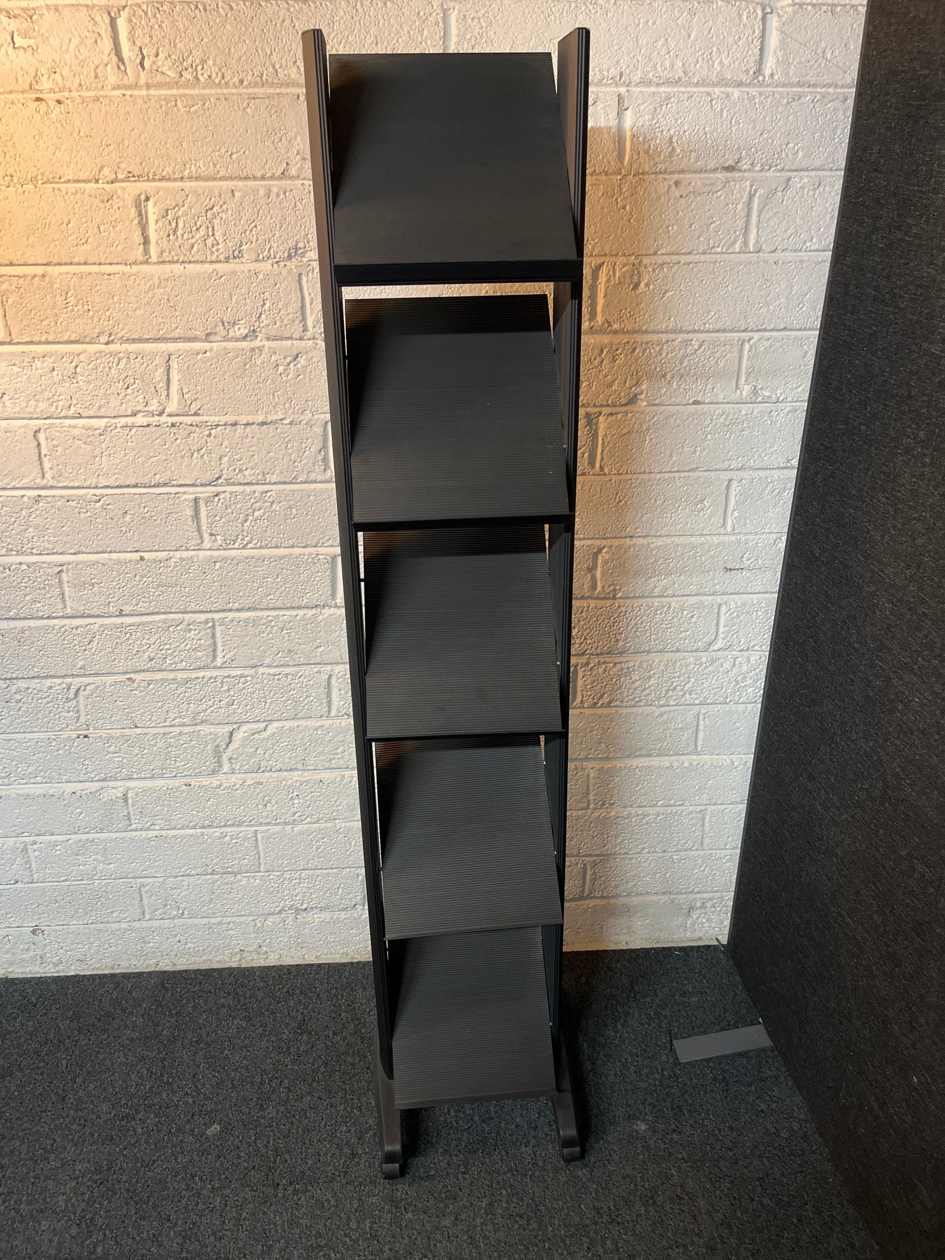 Plastic tiered display holder stand