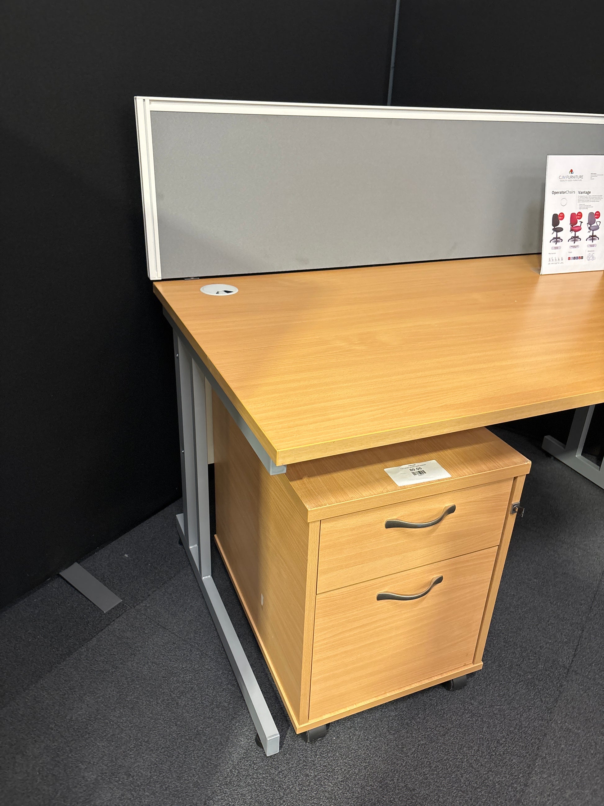 Ex Demo 1400*800 beech straight cantilever desk