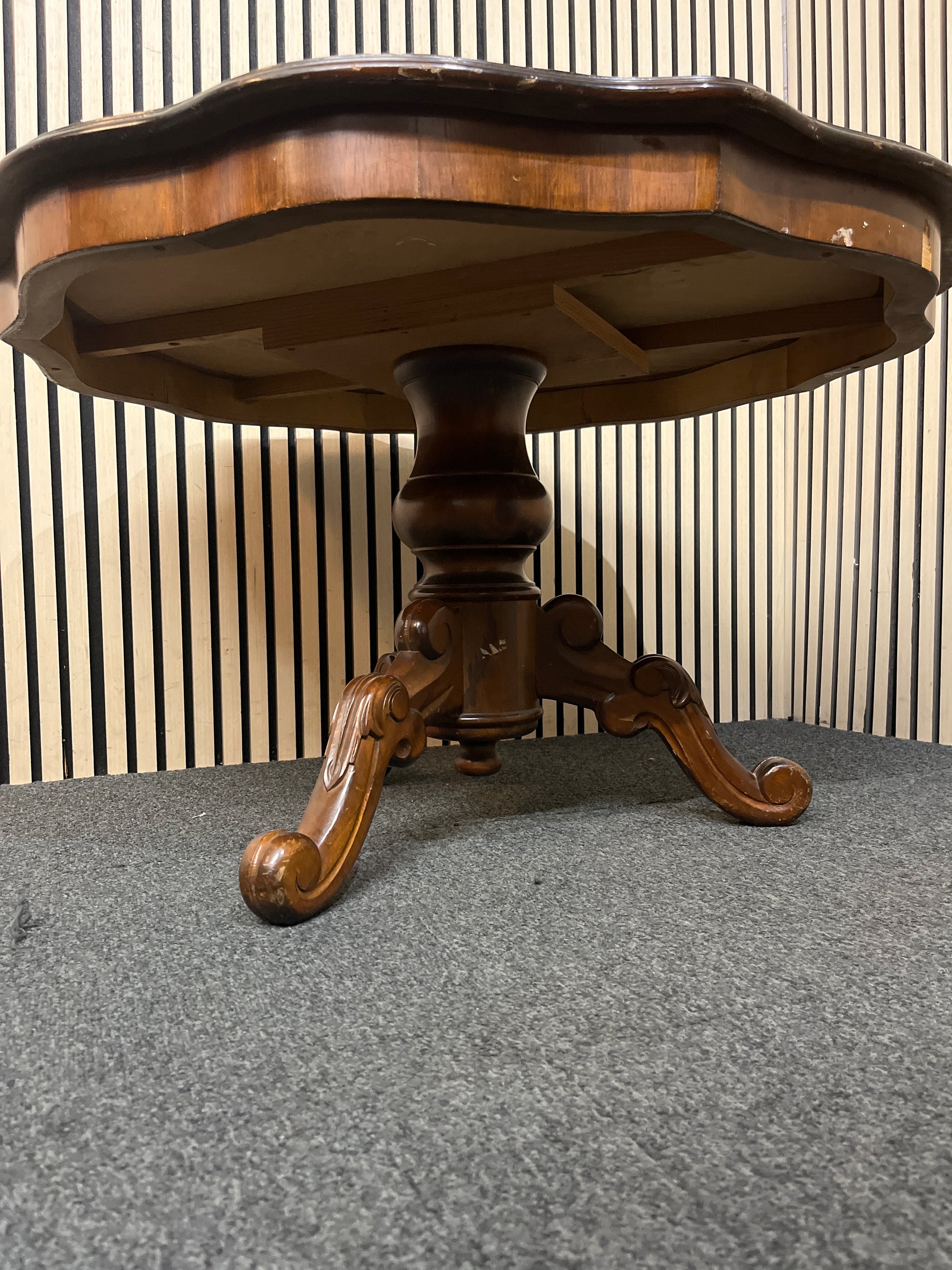 Solid dark wood star shaped coffee table (H 55 x Diameter 95 cm) 43786