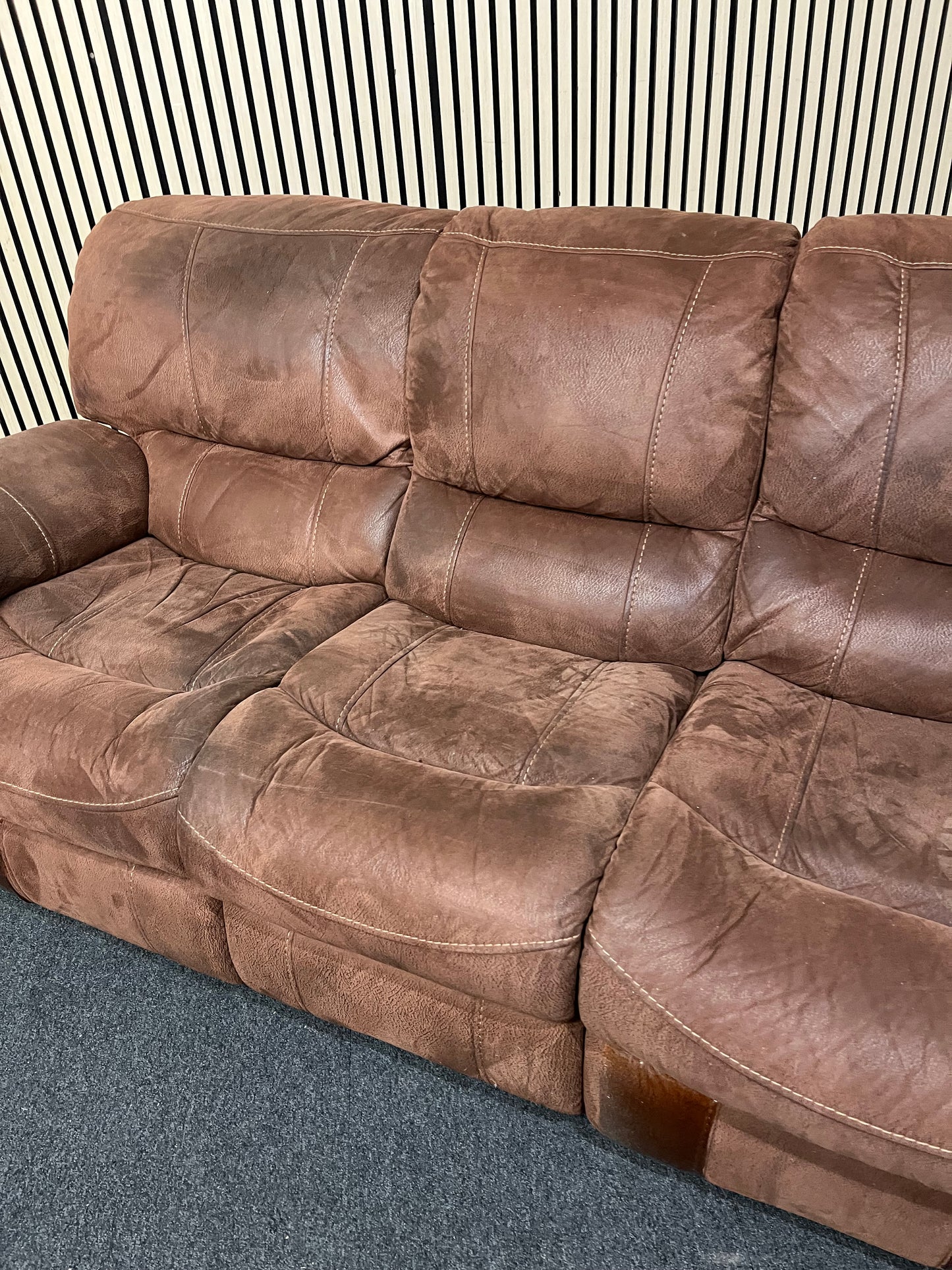3 seater brown suede fabric recliner armchair 1226