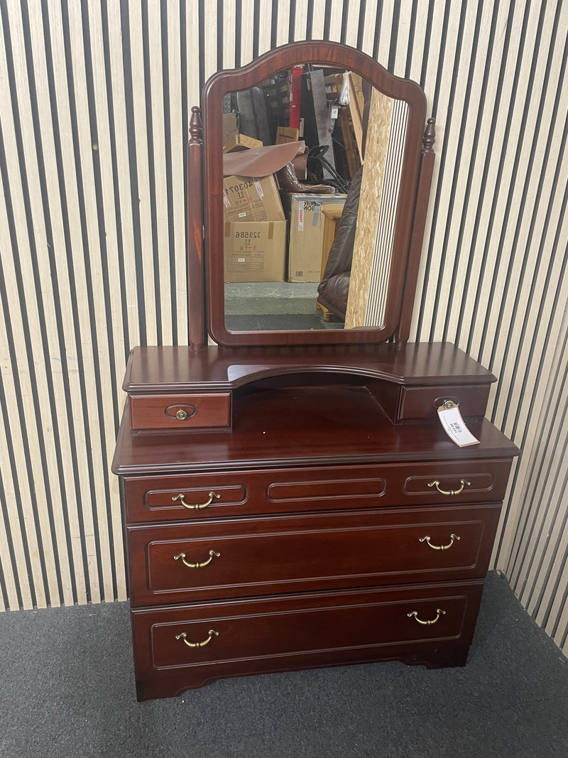 Dark mahogany 3+2 chest with mirror (H 86 x W 93 x D 40 cm)  44644