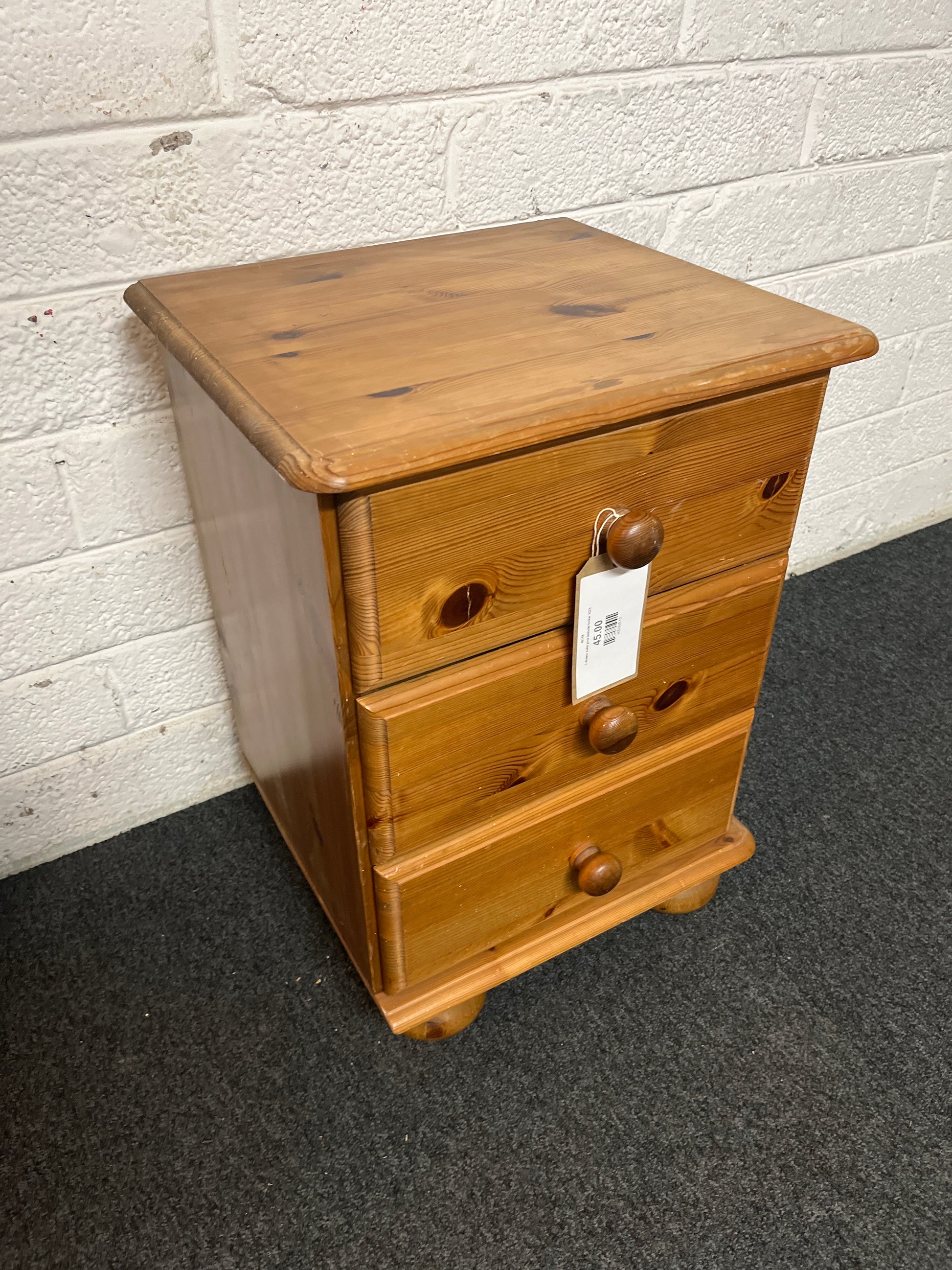 3 drawer solid pine bedside locker 3225