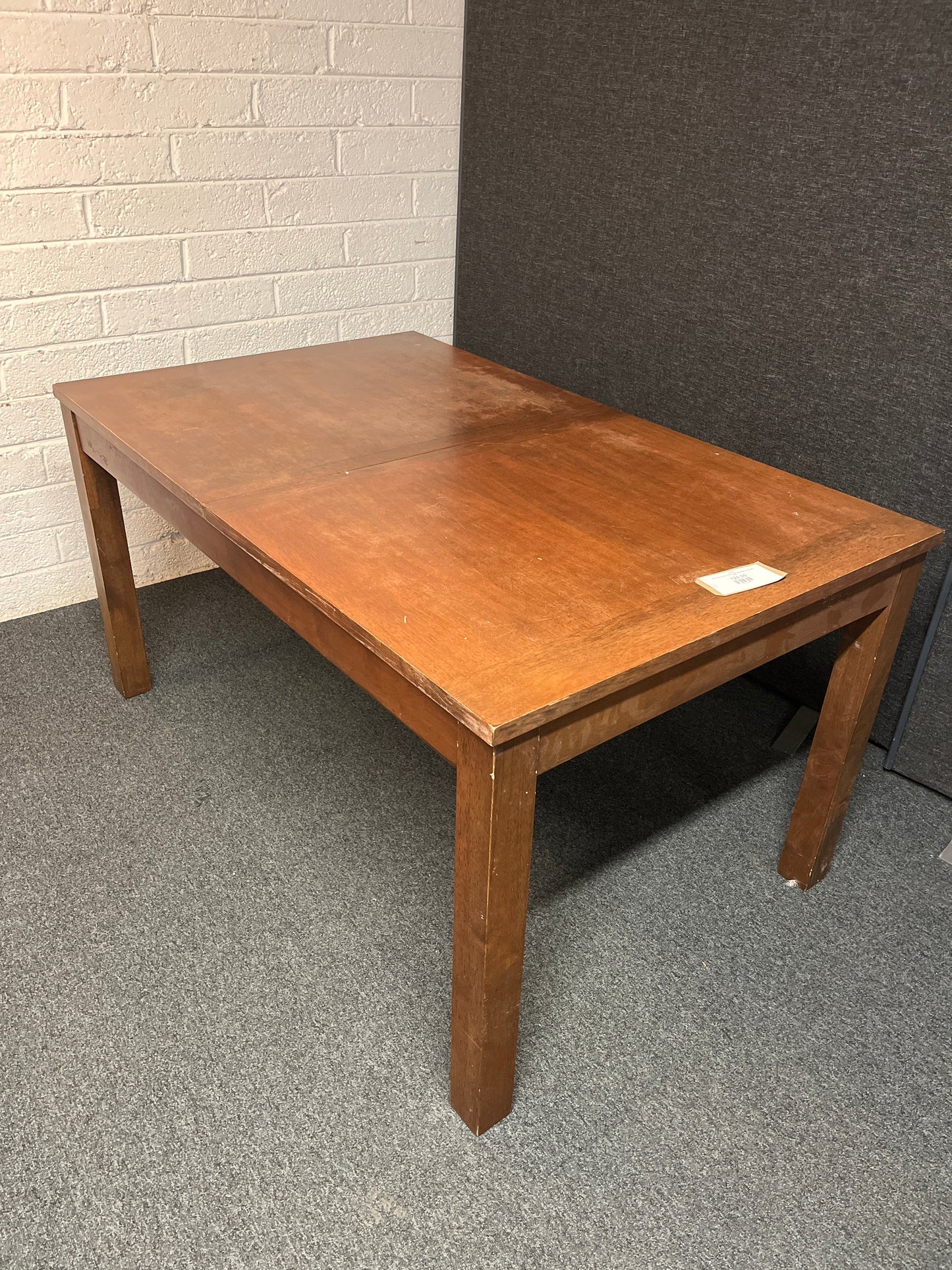 Dark wood stained (scuffed top) extendable dining table 1225