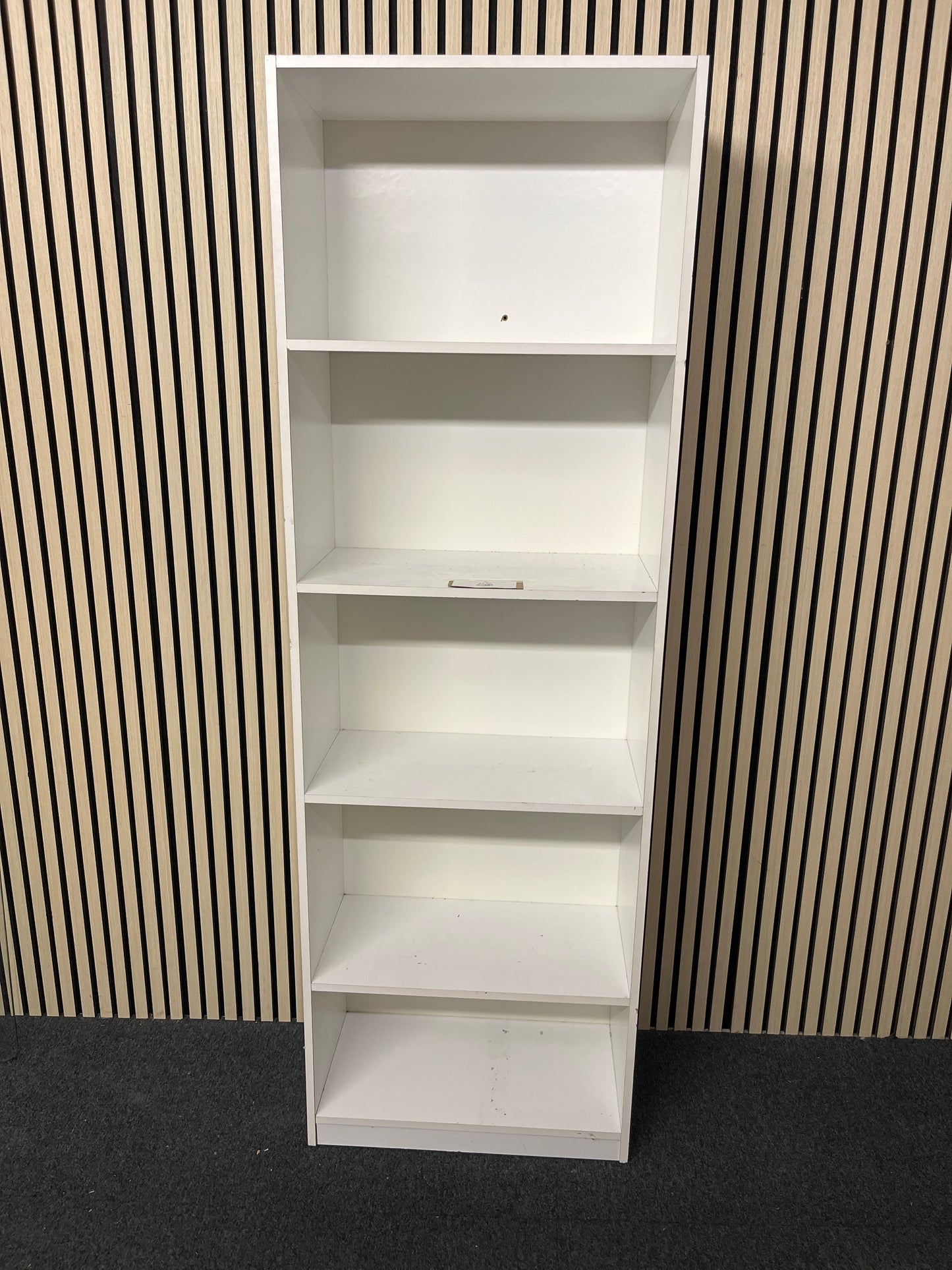 Tall white laminate open bookcase (H 183 x W 60 x D 30 cm) 3325