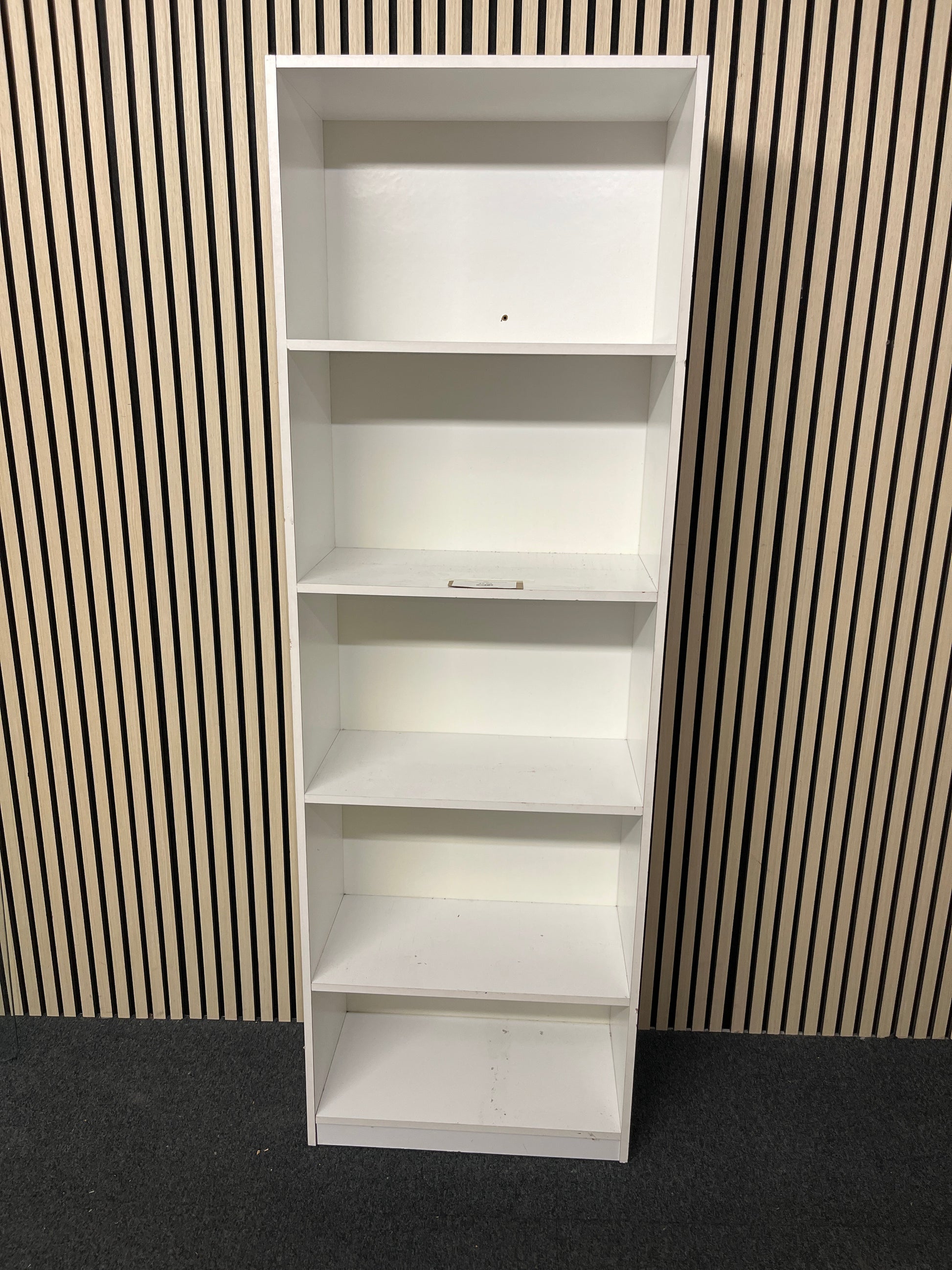 Tall white laminate open bookcase (H 183 x W 60 x D 30 cm) 3325