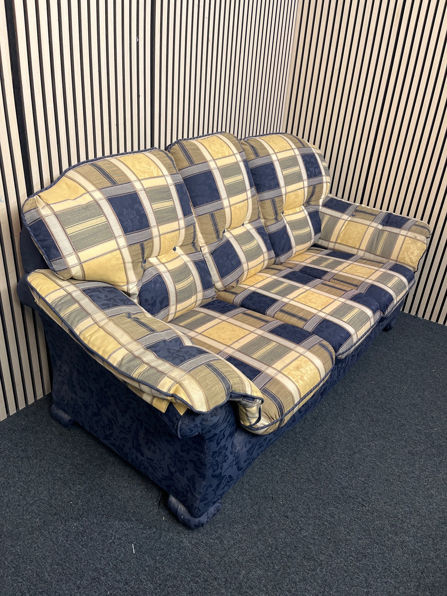 3+1+1 Mixed fabric blue and yellow sofa suite 1126