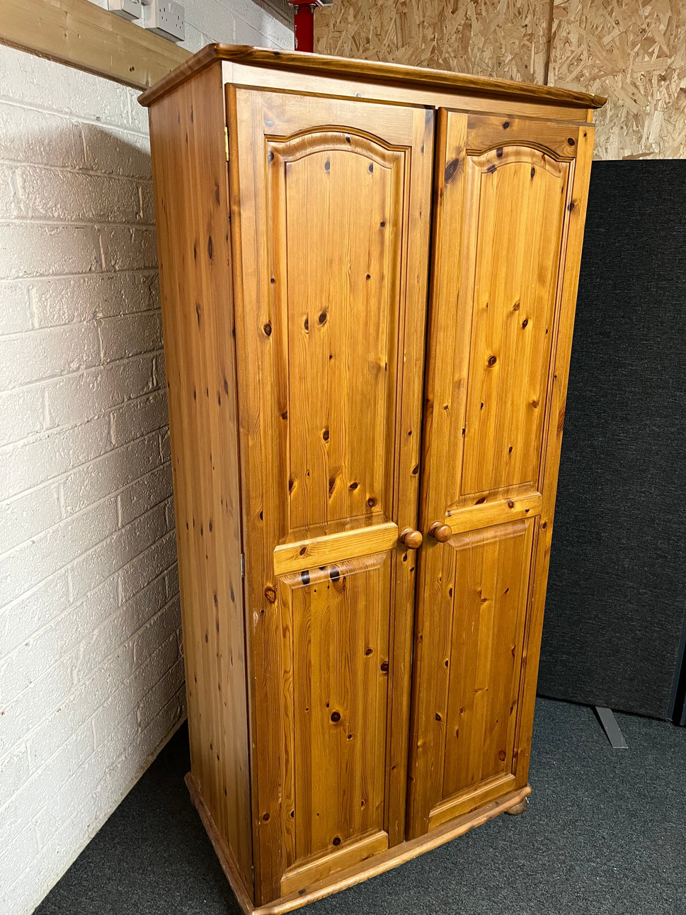 Tall solid ducal pine wardrobe 190Hx890Wx52D cm 2225