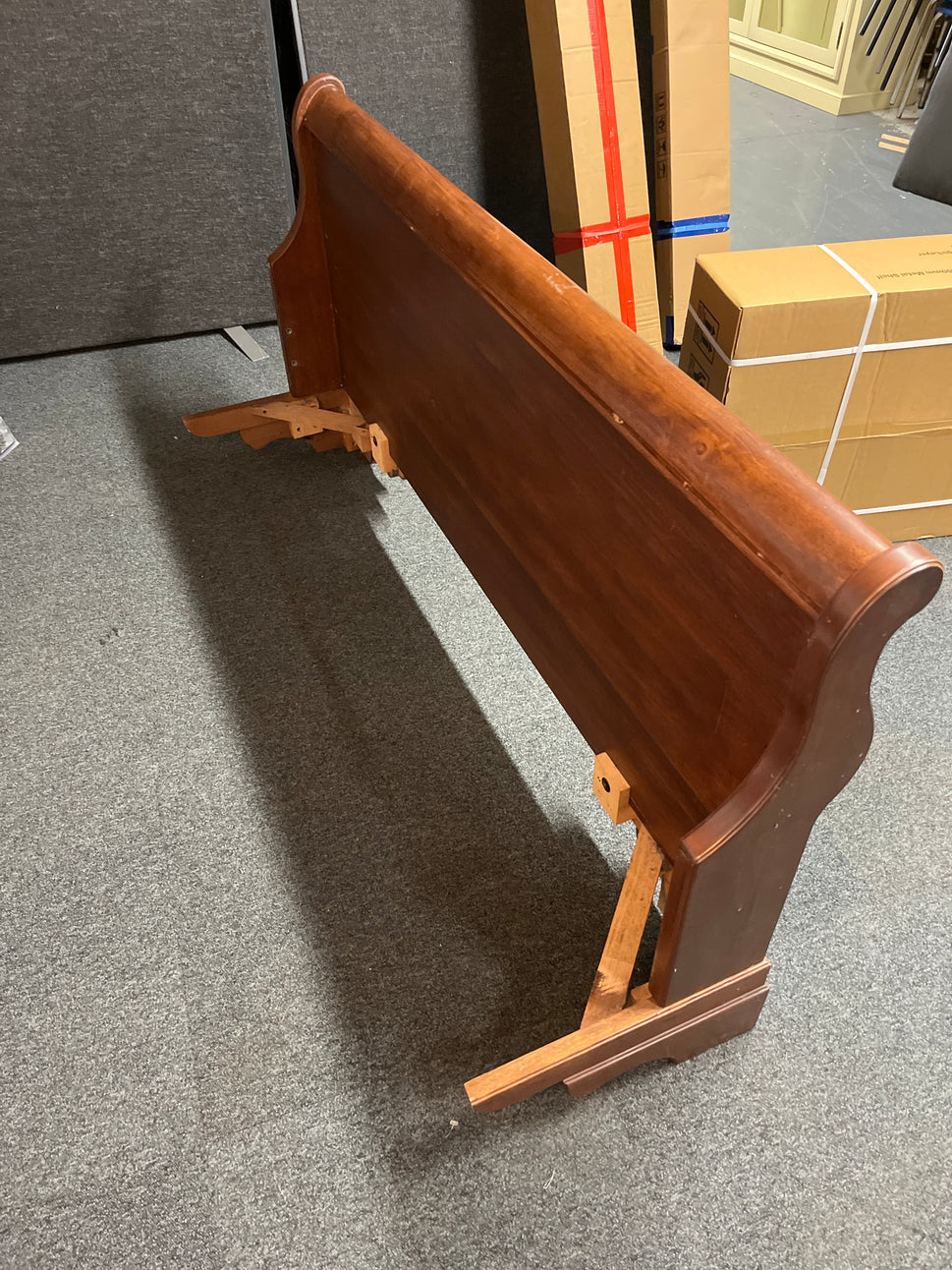 5ft Mahogany Sleigh bed frame  2225