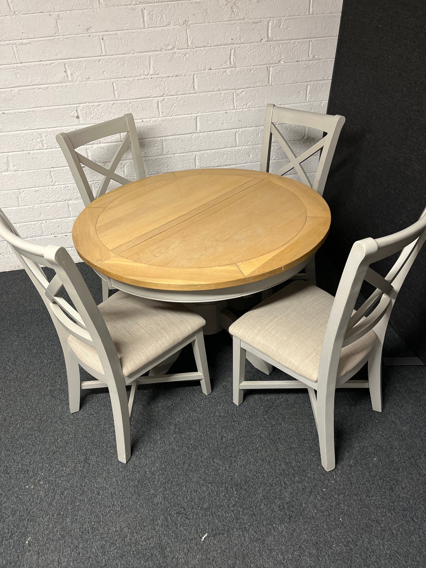 Solid Oak Circular Table with Painted Grey Base & 4 matching chairs 1225