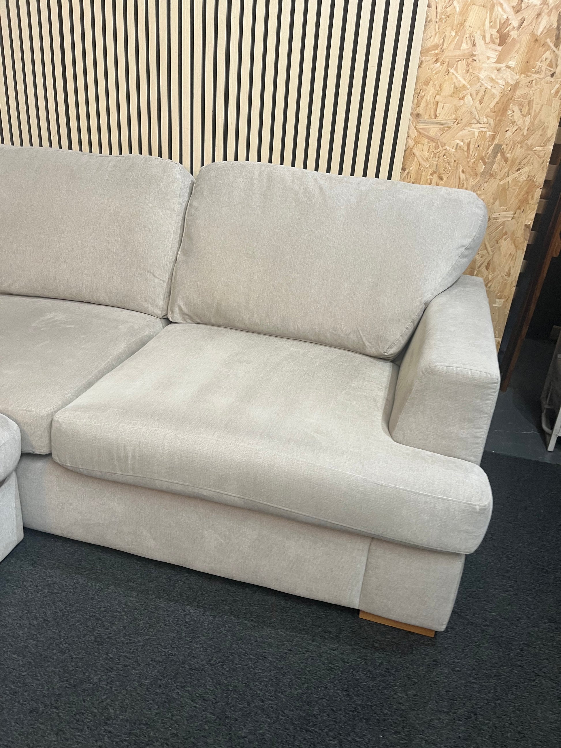 Large DFS Freya corner suite in oatmeal fabric (Widths 275 x 210 cm) 43520