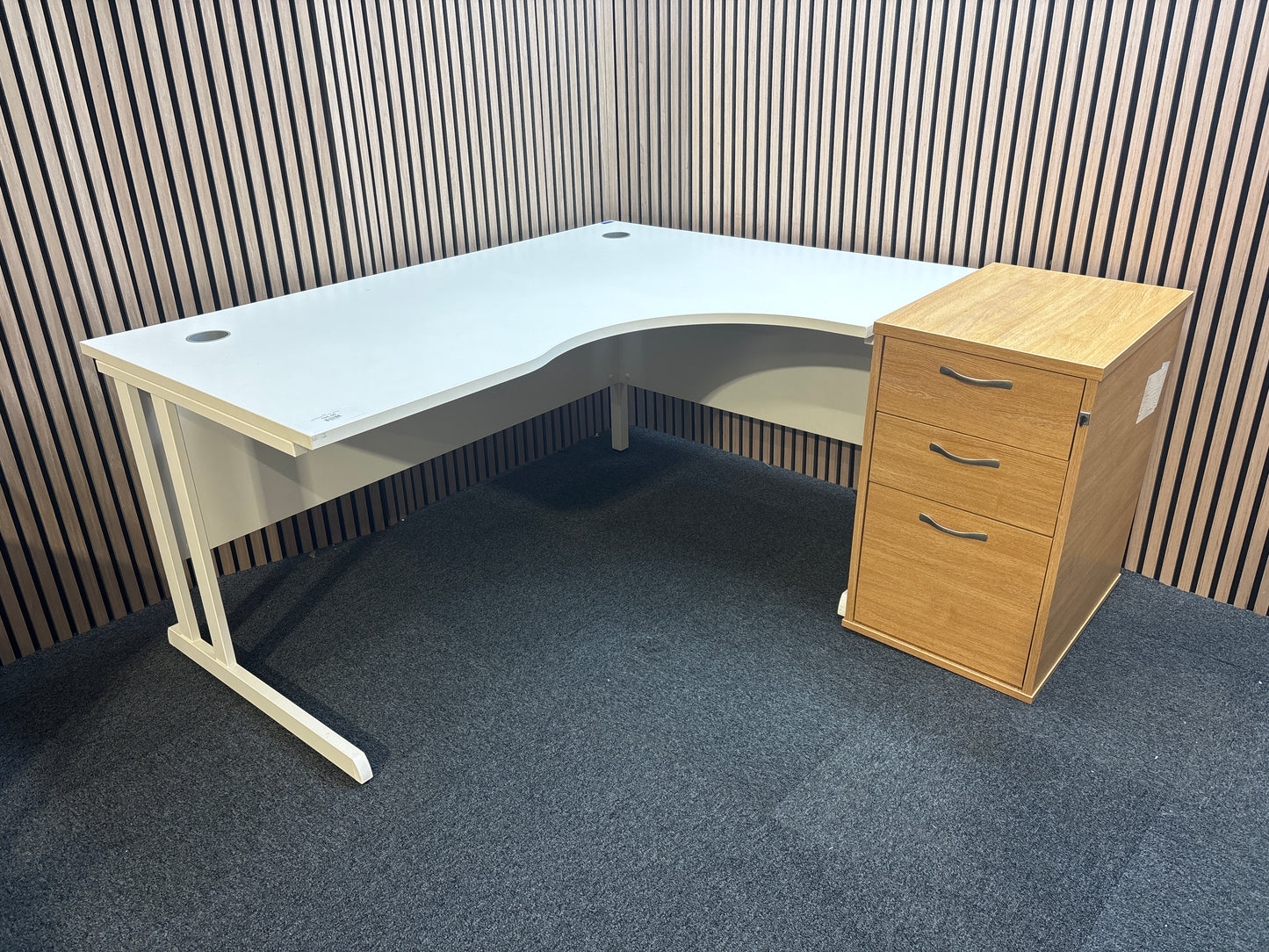 Wooden 600 desk high pedestal (600mm deep) in oak