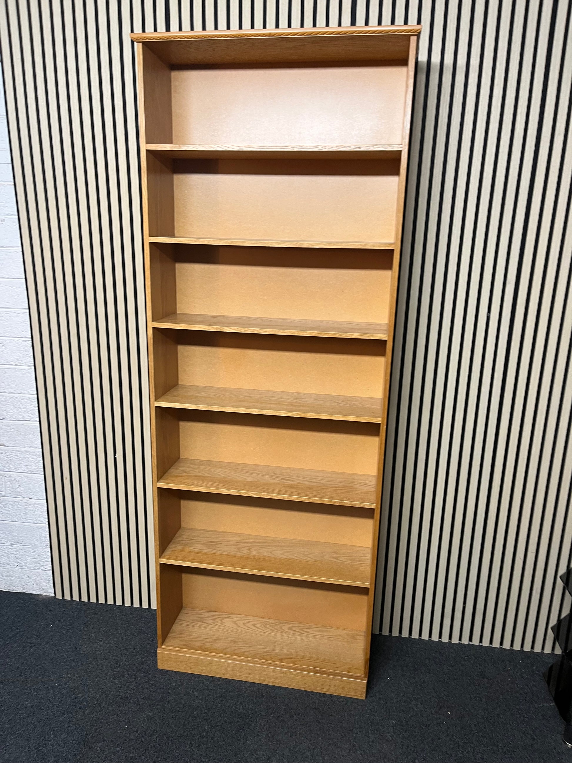 Large oak laminate office bookcase (H 215 x W 85 x D 30 cm)