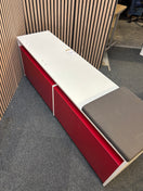 White and red sliding door storage unit (H 55 x W 160 x D 40 cm)
