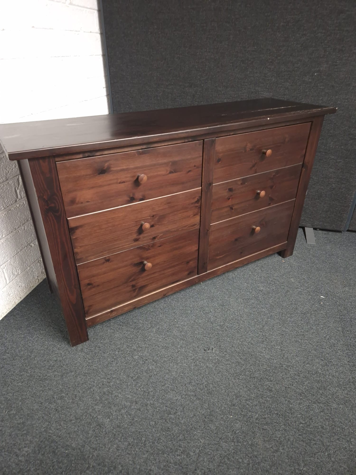 Solid dark wood stained 6 drawer sideboard (H 840 x W 1450 x D 450 mm) 1225