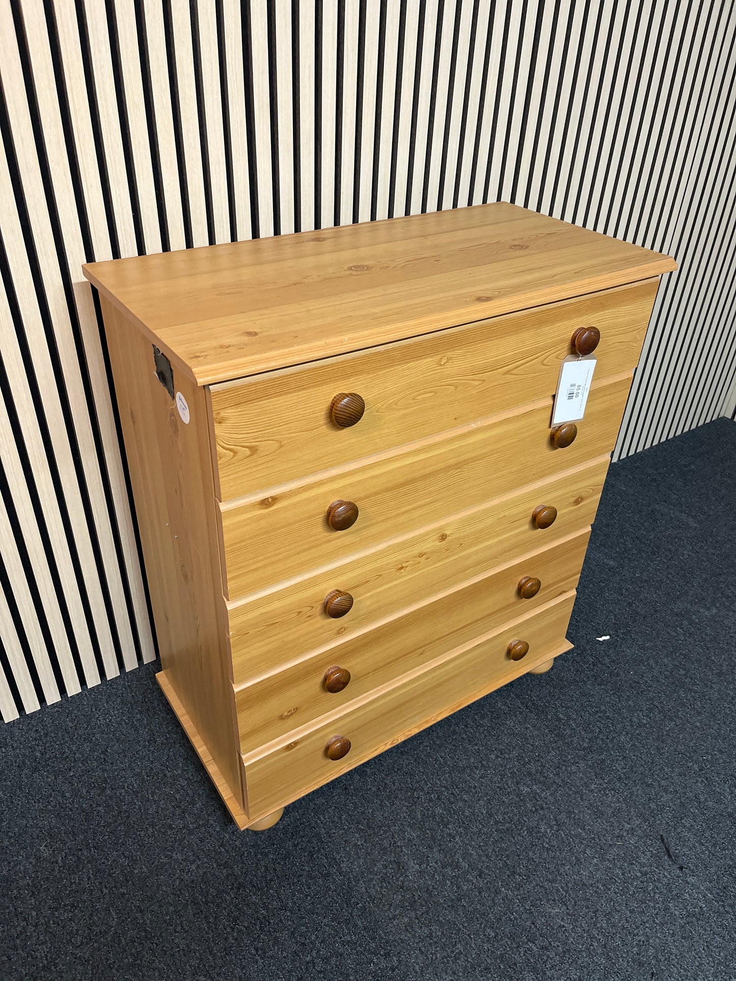 5 drawer pine laminate chest of drawers (H 90 x W 78 x D 39 cm) 1325