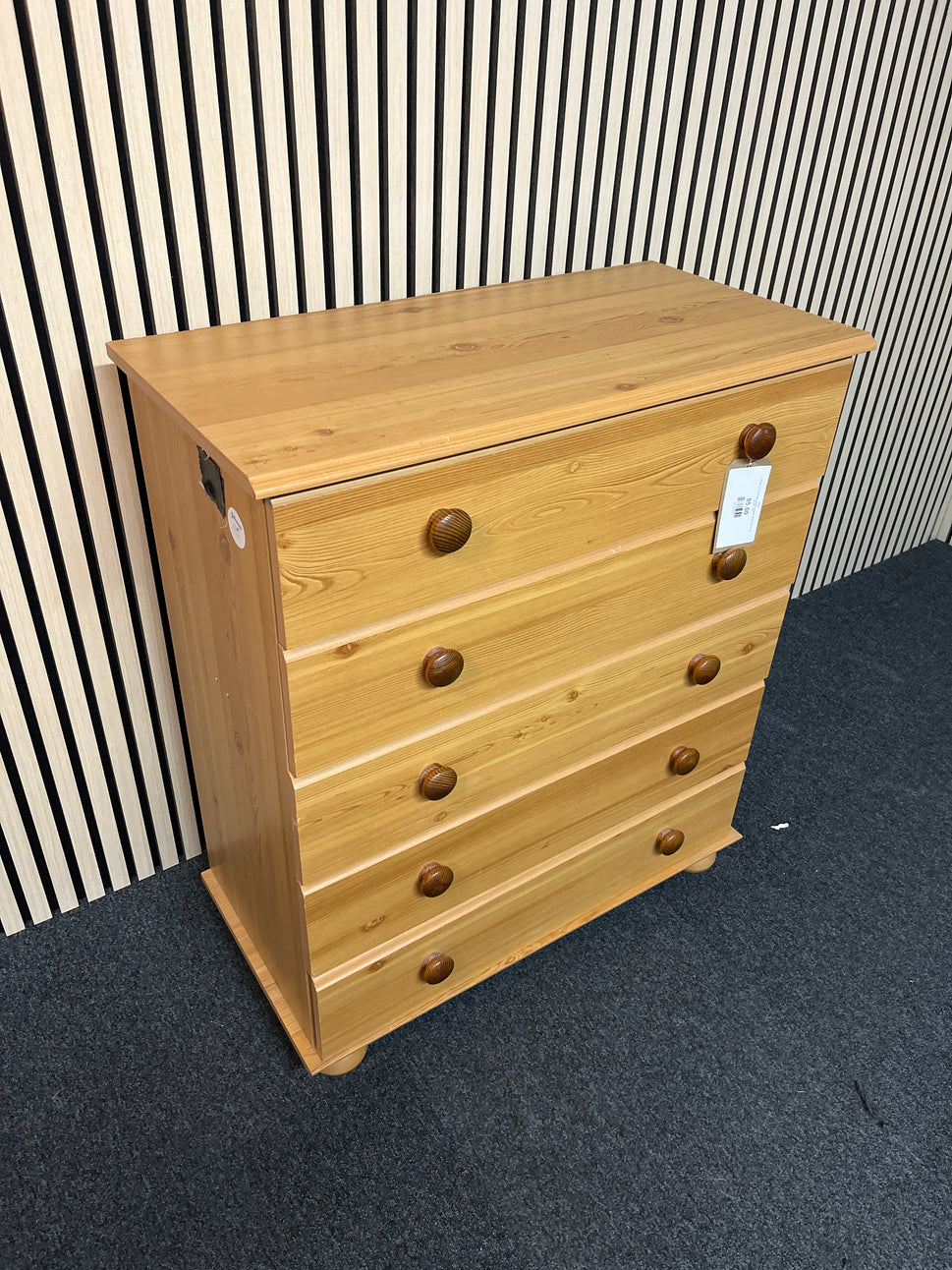 5 drawer pine laminate chest of drawers (H 90 x W 78 x D 39 cm) 1325