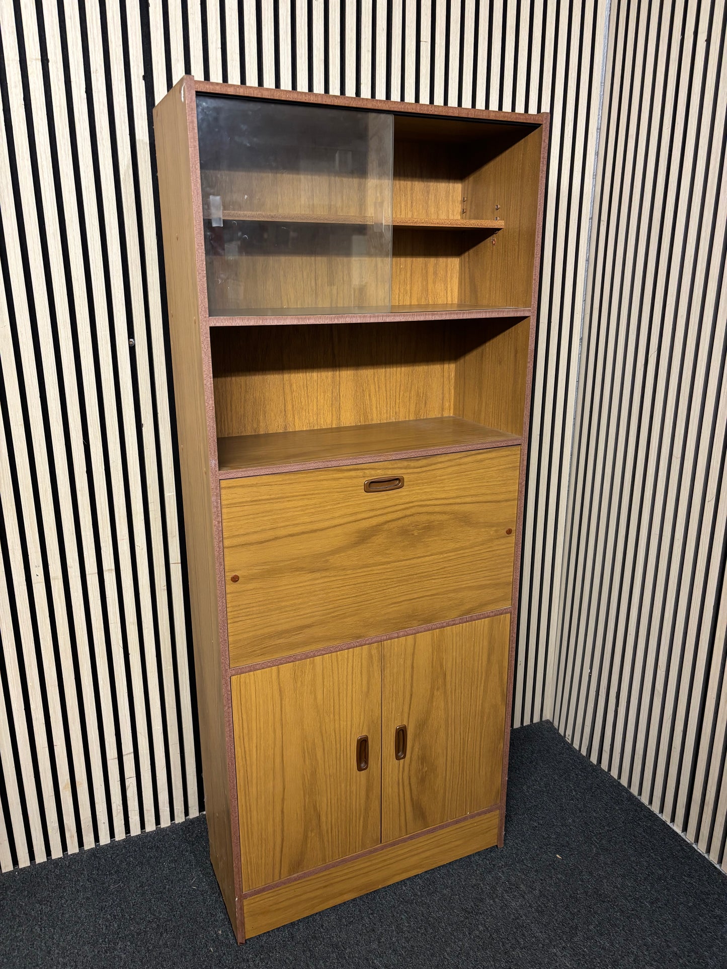 Retro teak 2 door top open mid century display unit with sliding glass top doors (H 180 x W 74 x D 30 cm) 43597