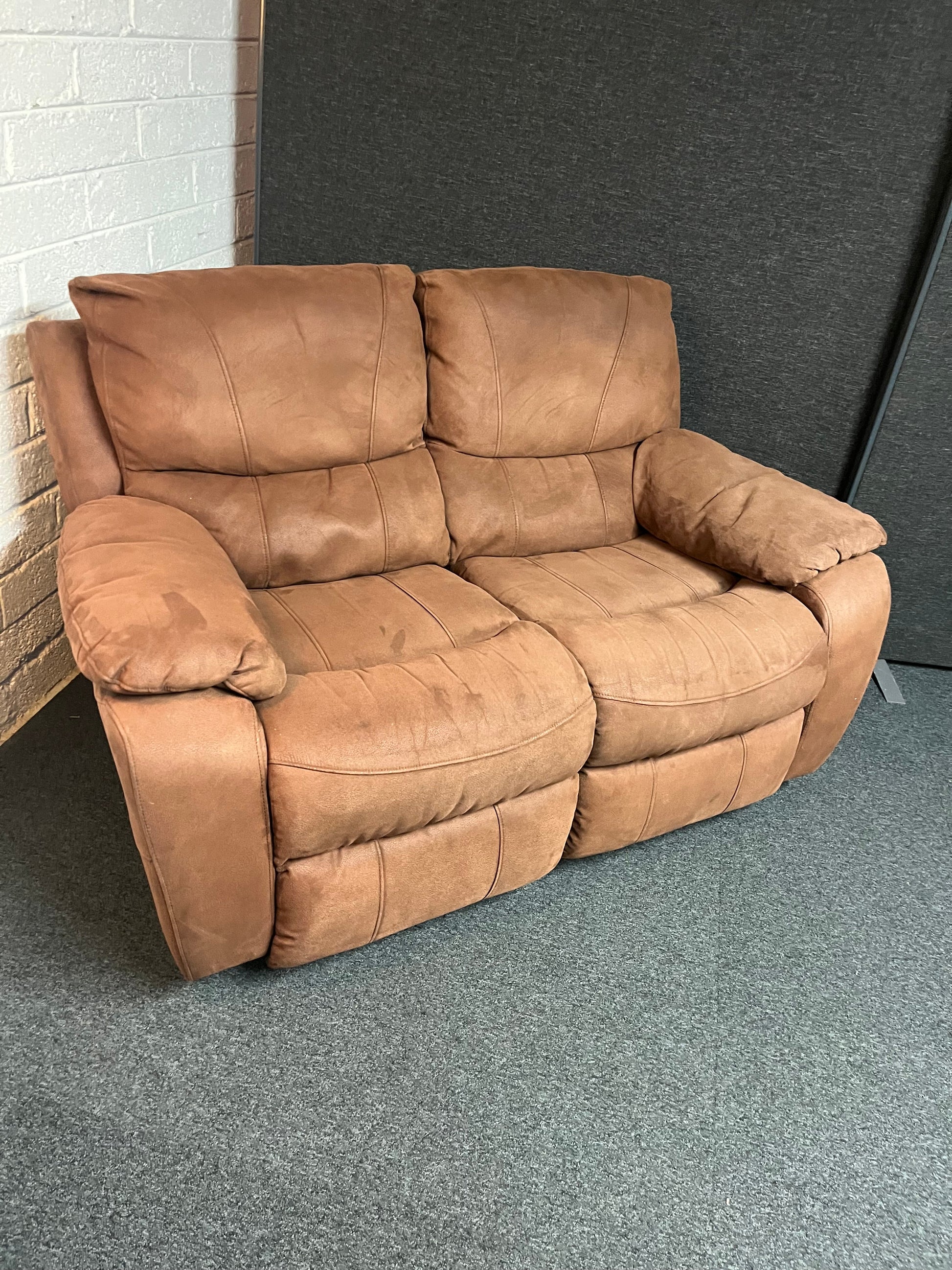 2 seater brown suede fabric recliner sofa  2225