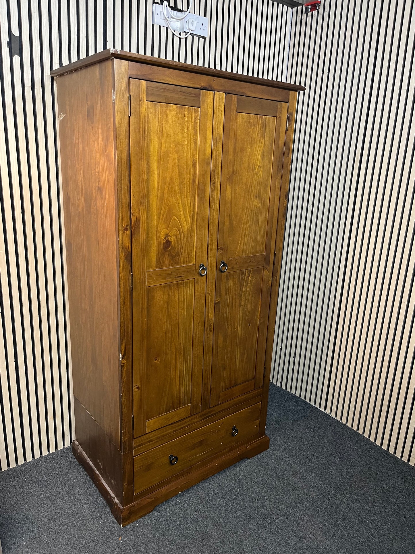 Tall dark wood stained 2 door 1 drawer wardrobe (H 186 x W 91 x D 41 cm) 43423